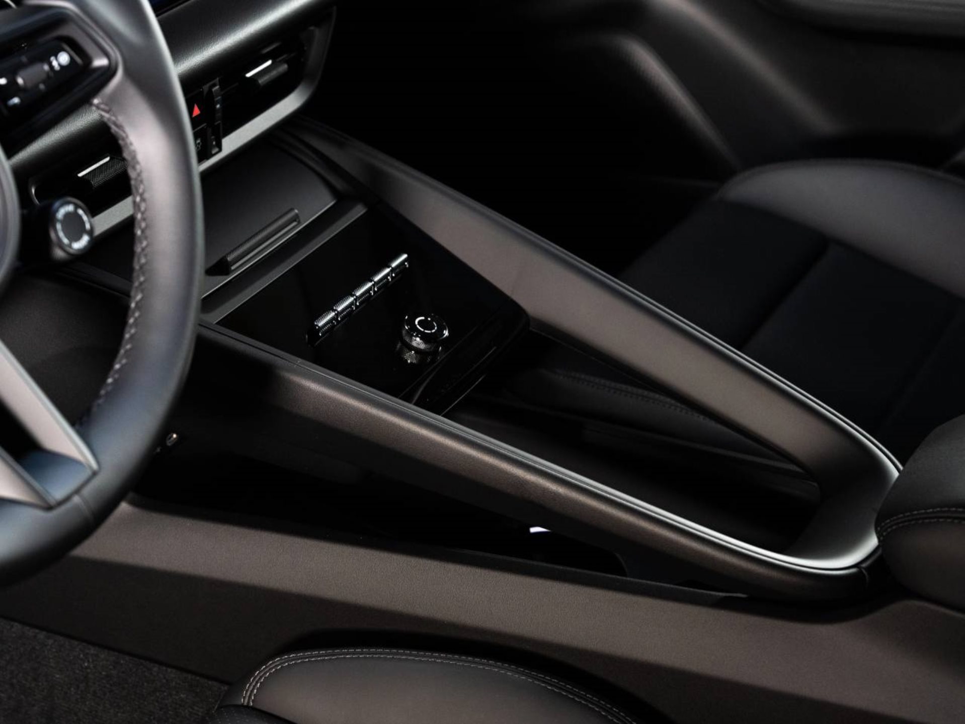 PORSCHE Macan 4S-image-11
