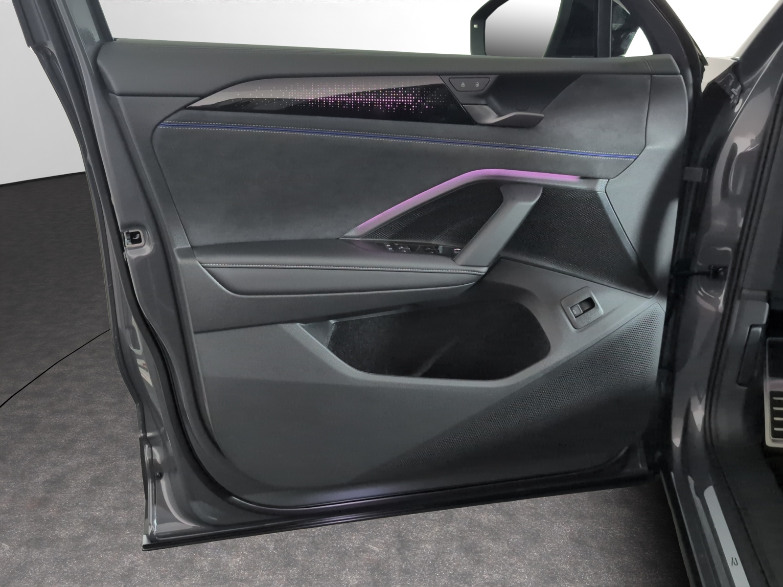 VW Tayron 2.0 TSI R-Line Plus DSG 4Motion-image-14