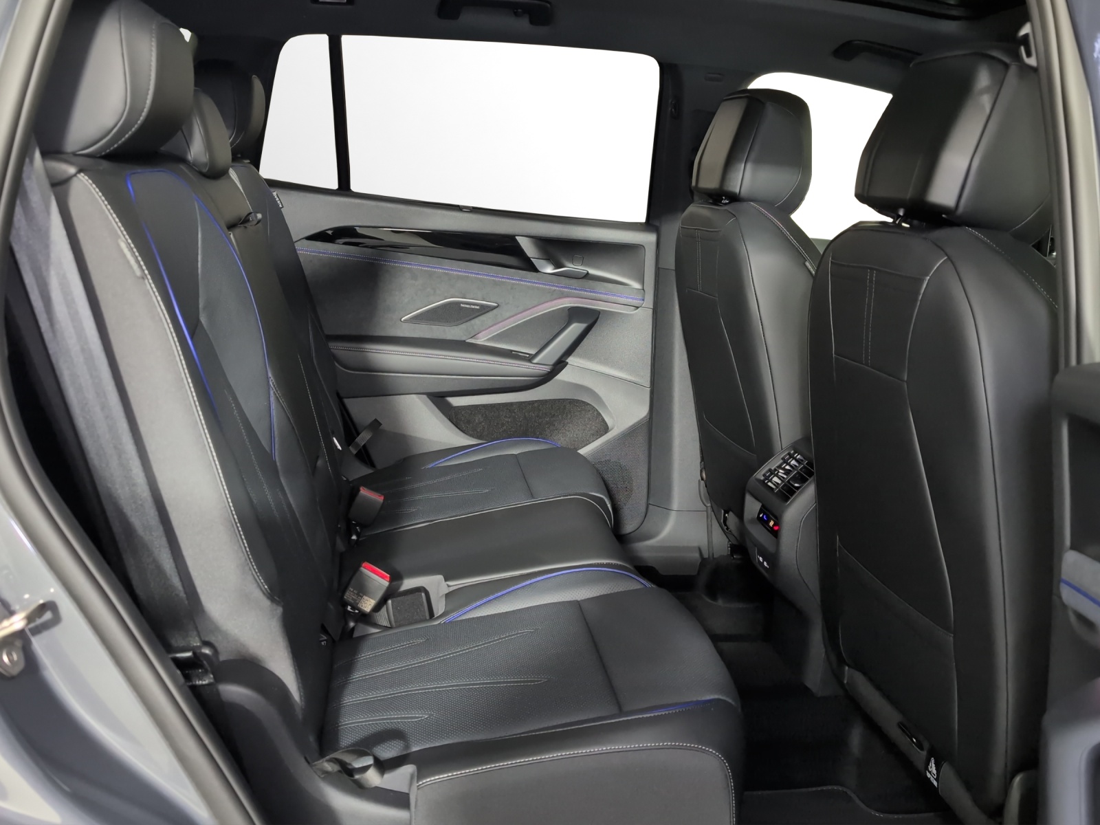 VW Tayron 2.0 TSI R-Line Plus DSG 4Motion-image-8