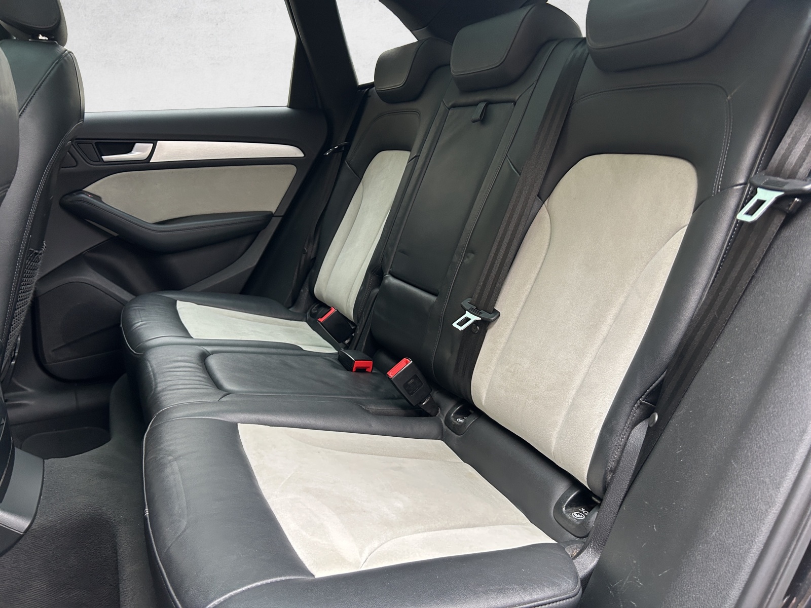 AUDI SQ5 3.0 TDI quattro tiptronic-image-15