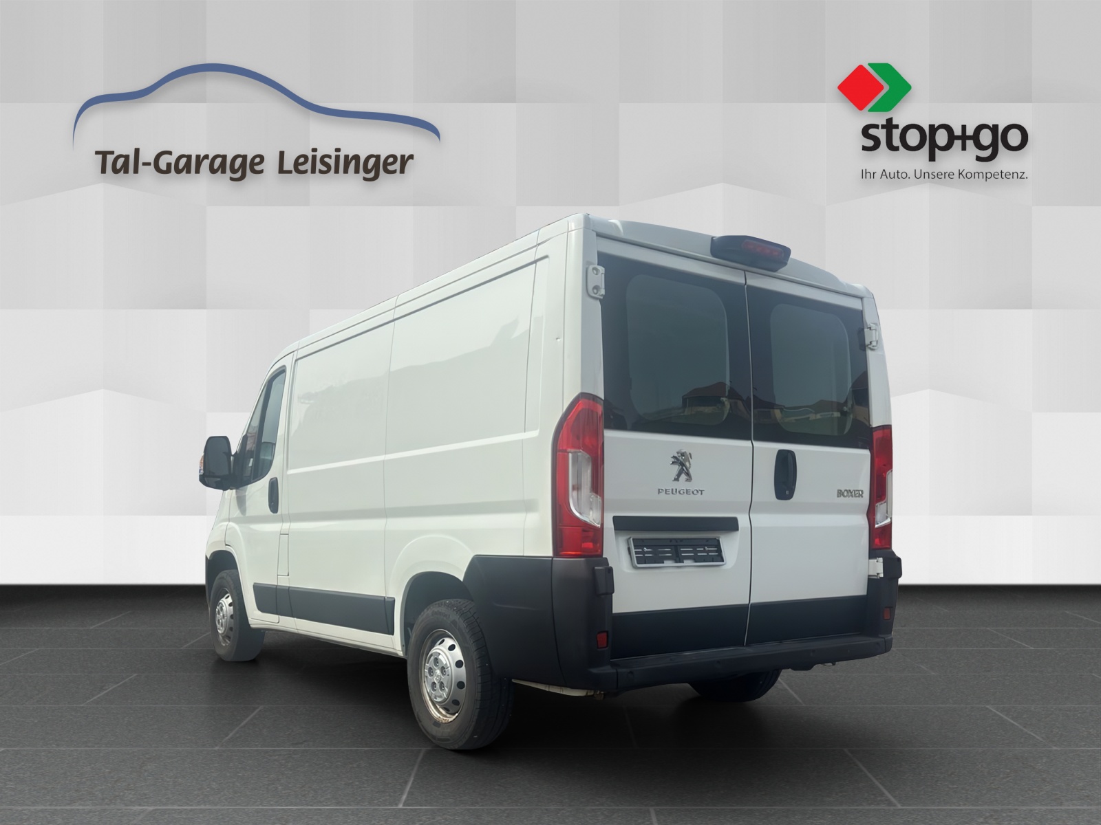 PEUGEOT Boxer 2.2 HDI 333 Premium L1H1-image-8