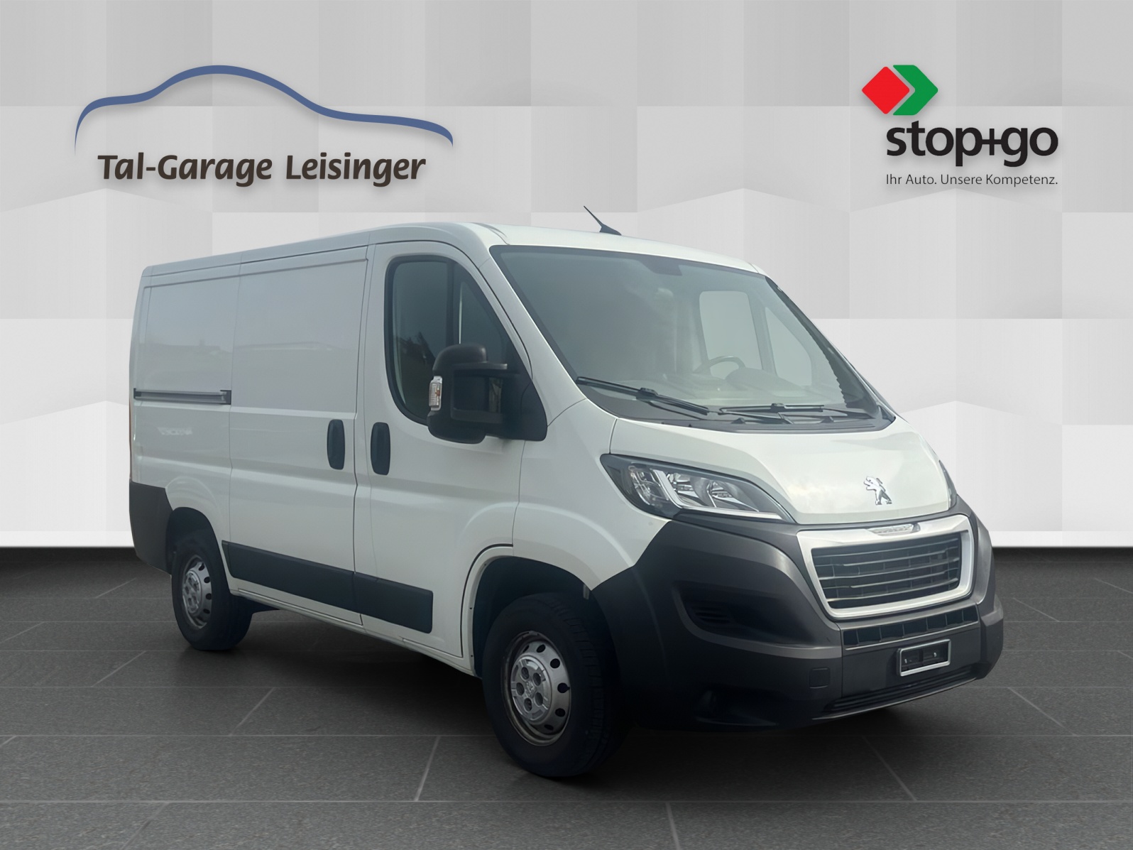 PEUGEOT Boxer 2.2 HDI 333 Premium L1H1-image-3