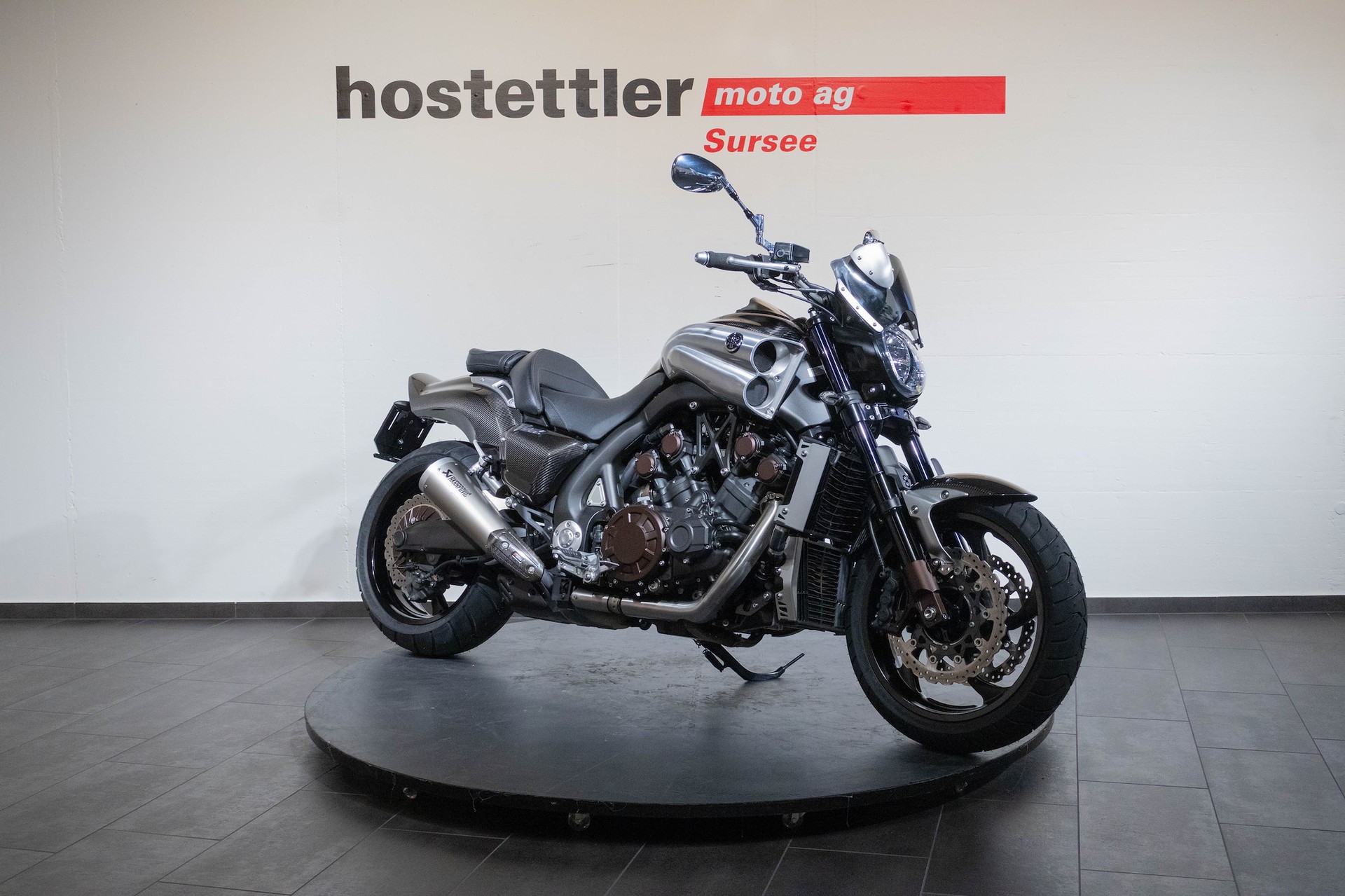 YAMAHA VMAX 1700 Carbon