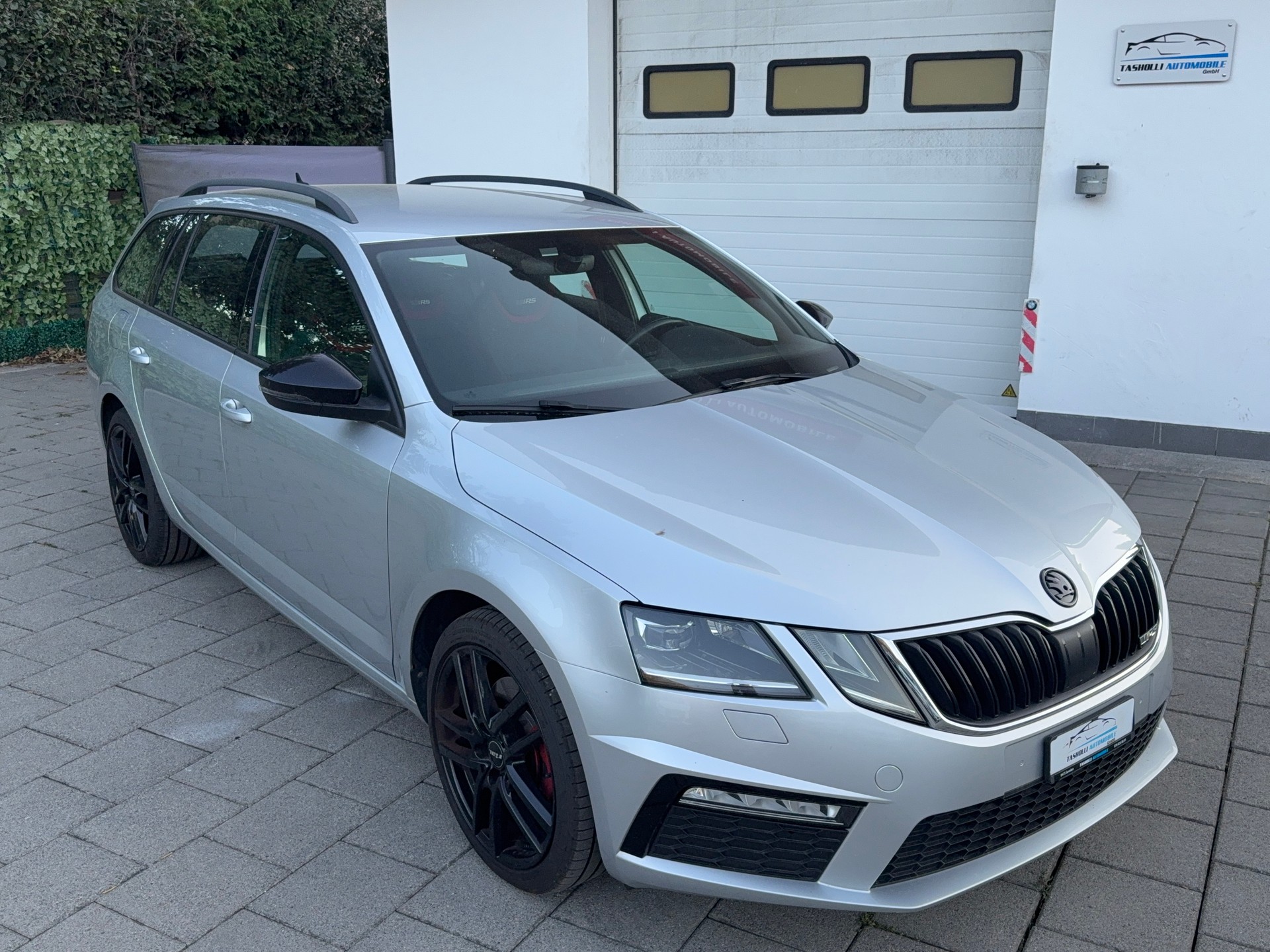 SKODA Octavia Combi 2.0 TDI RS Prag 4x4 DSG-image-8