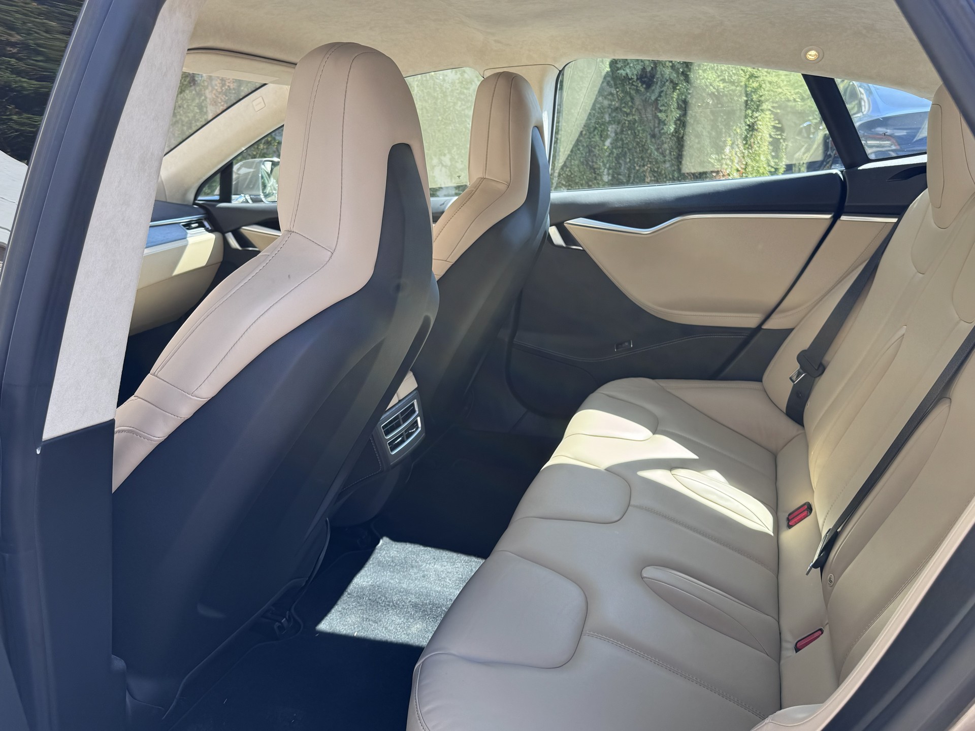 TESLA 85 D-image-7