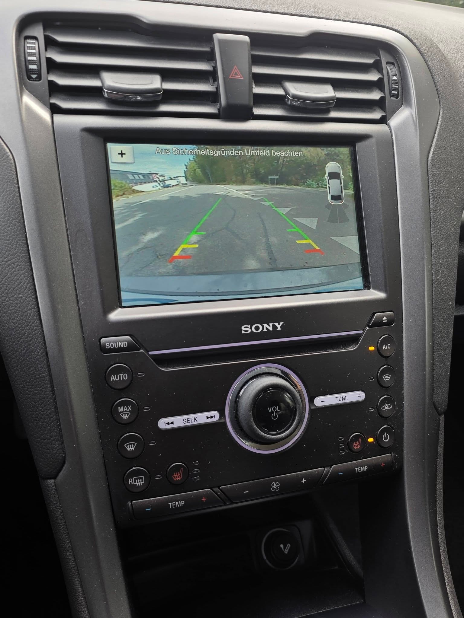 FORD Mondeo 2.0 TDCi Titanium PowerShift-image-4