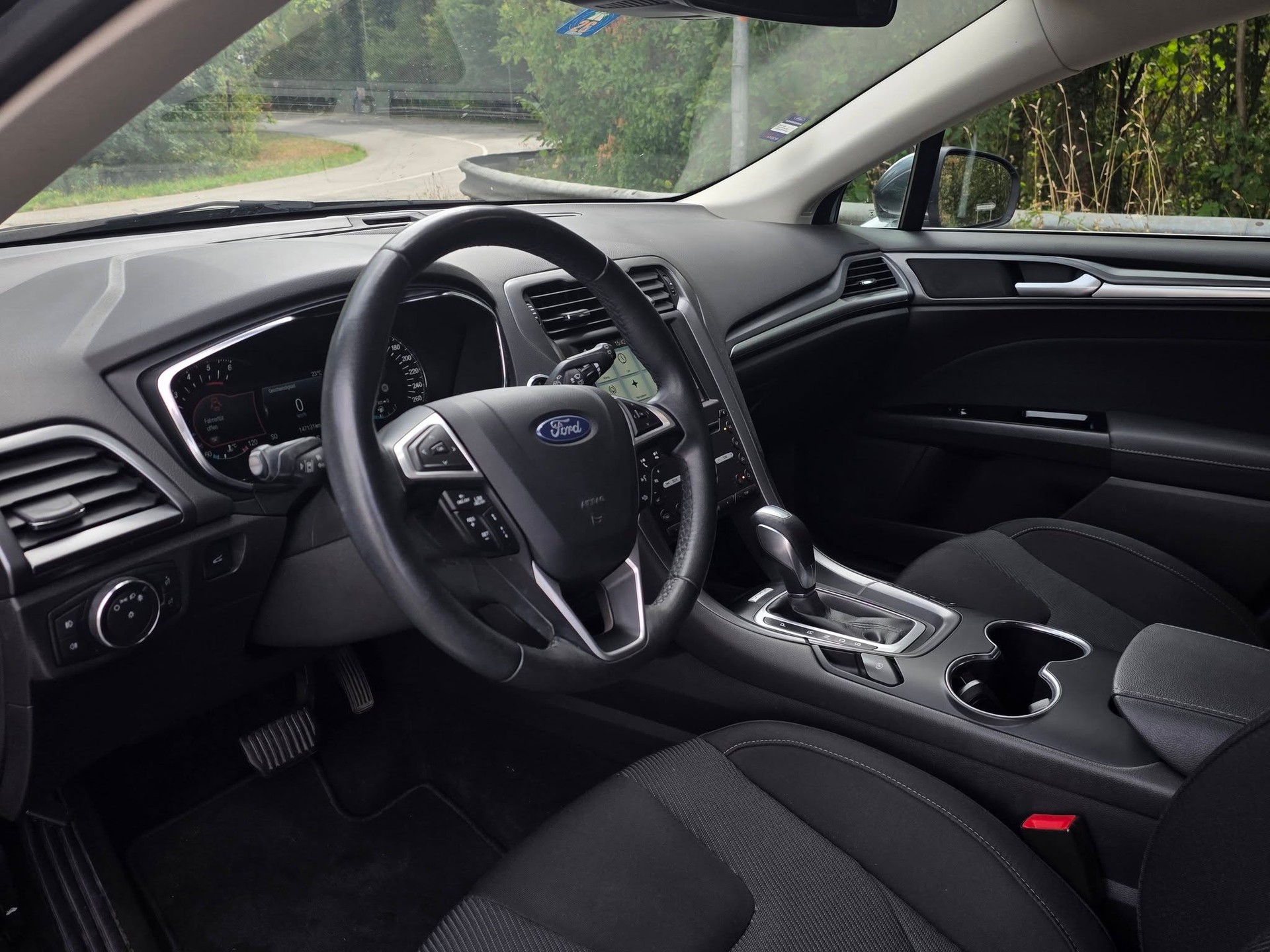 FORD Mondeo 2.0 TDCi Titanium PowerShift-image-14