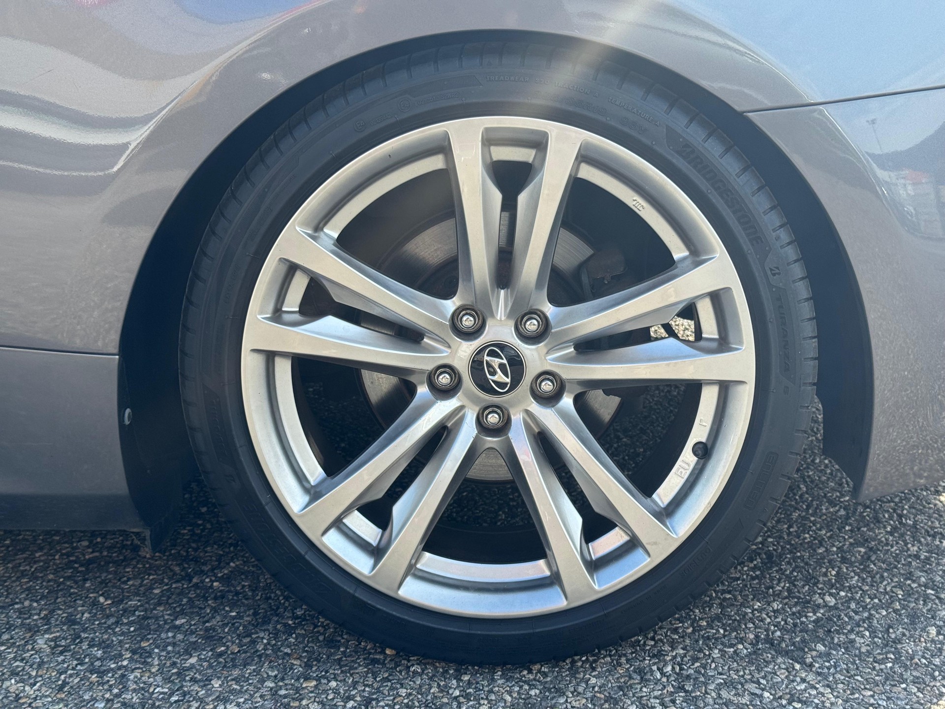 HYUNDAI Genesis 3.8 V6 Automatic-image-9