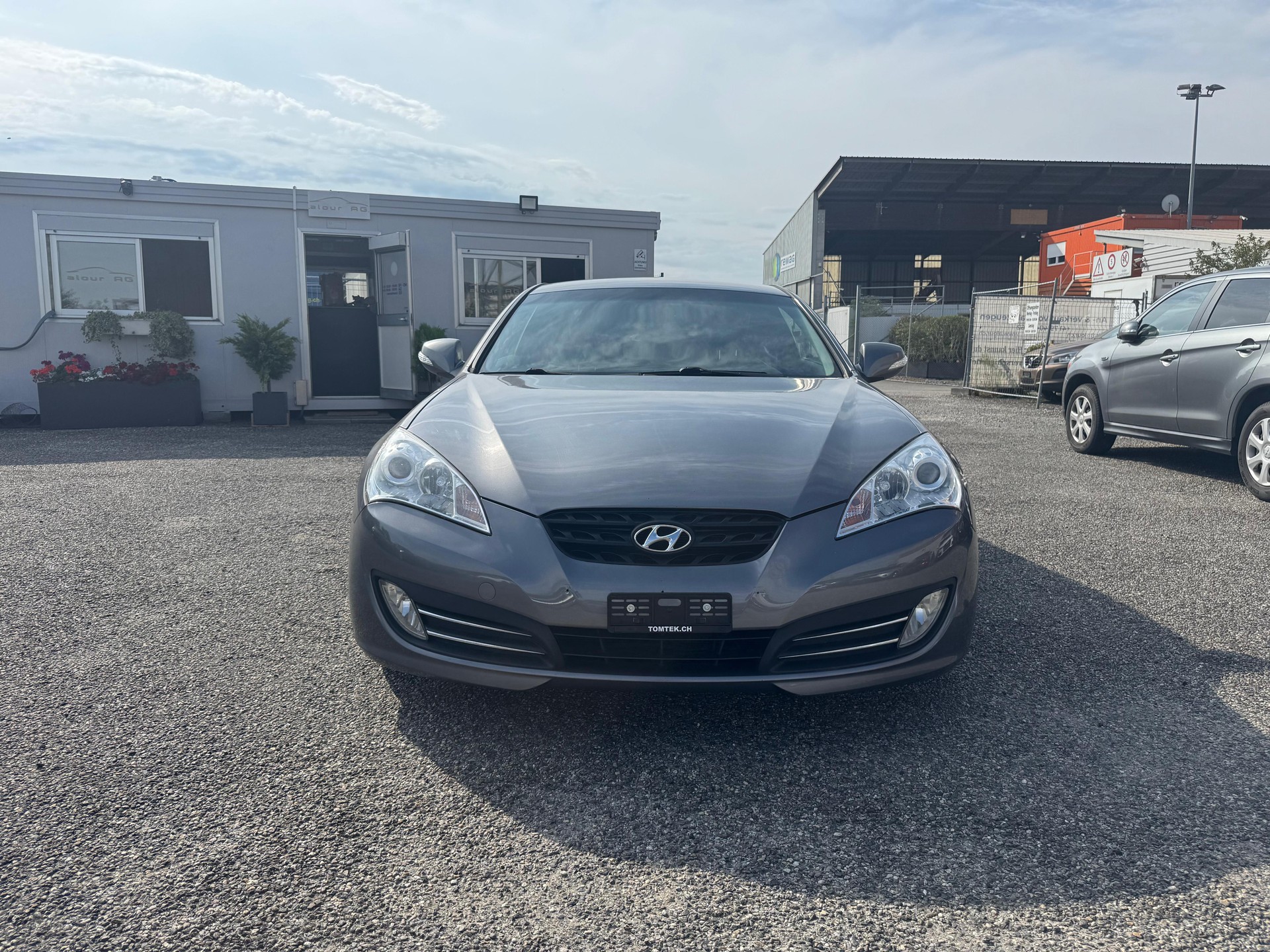 HYUNDAI Genesis 3.8 V6 Automatic