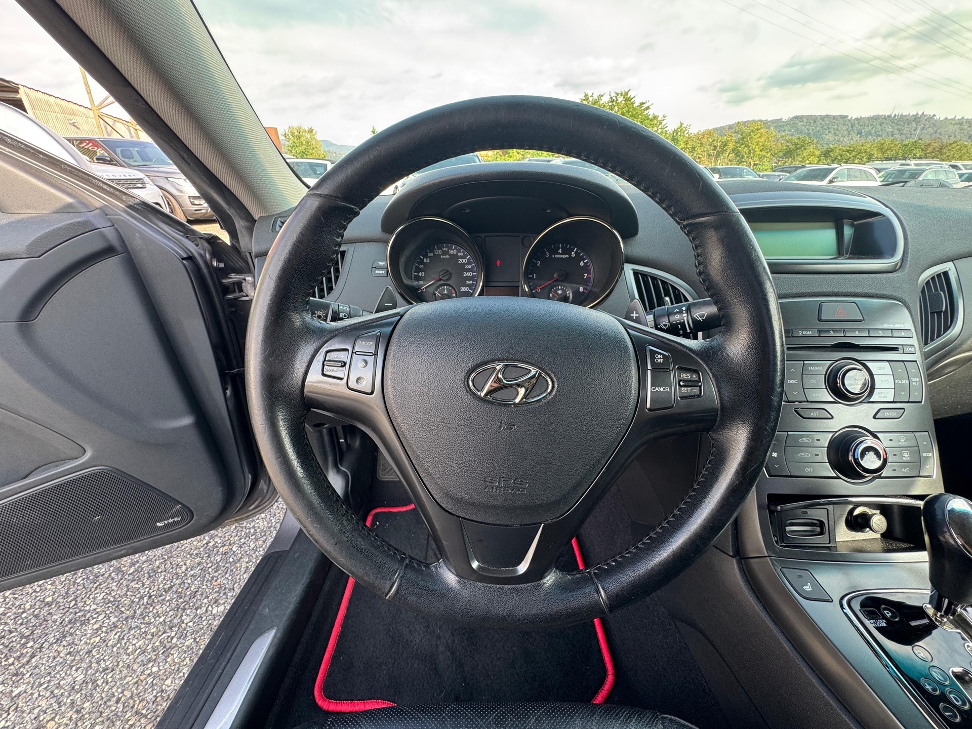 HYUNDAI Genesis 3.8 V6 Automatic-image-6
