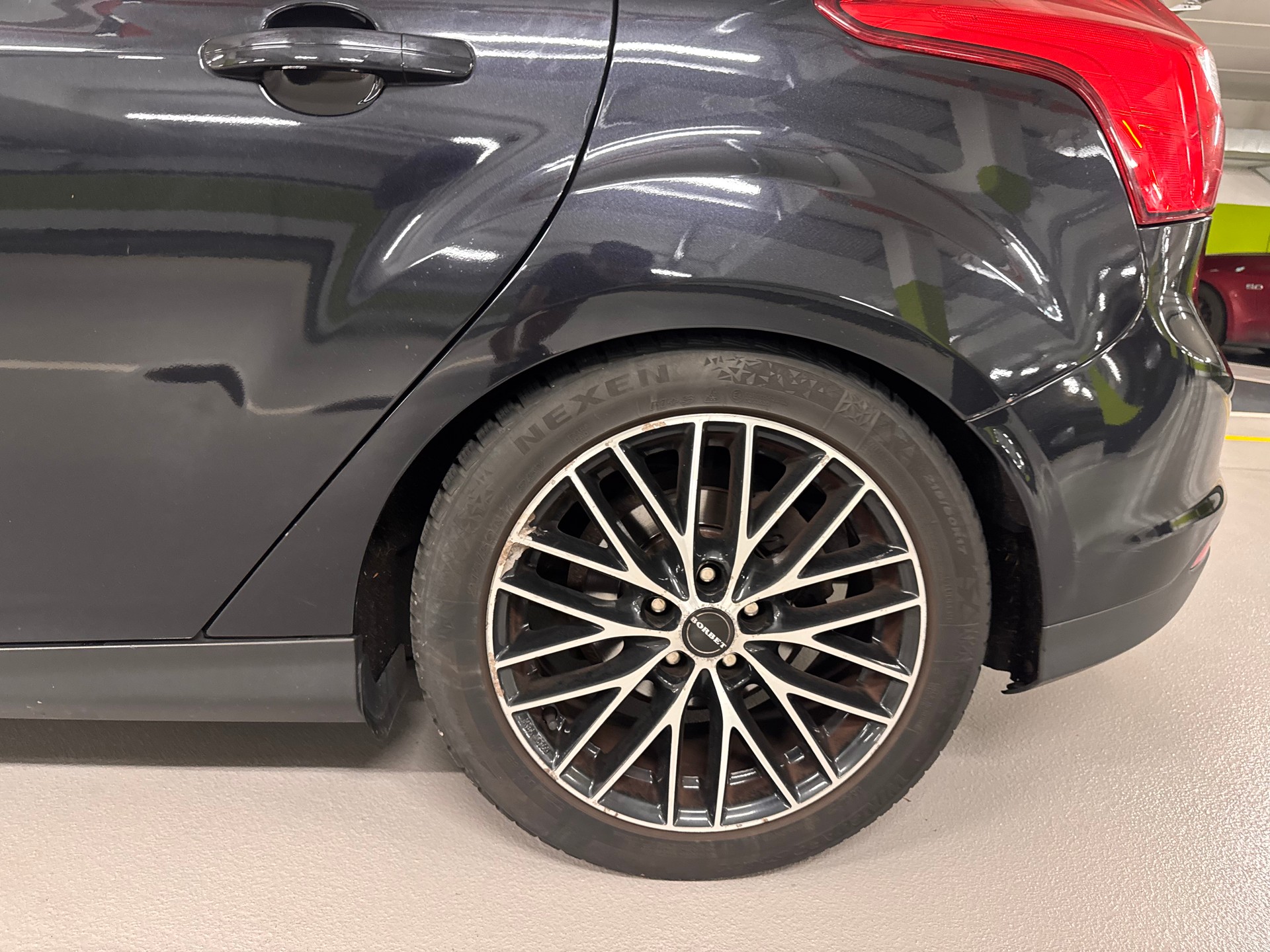 FORD Focus 1.6 SCTi Titanium-image-8