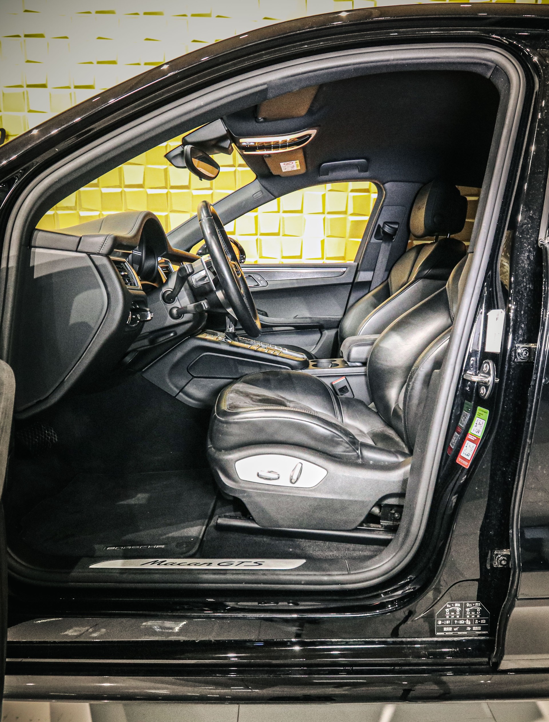 PORSCHE Macan GTS PDK-image-8