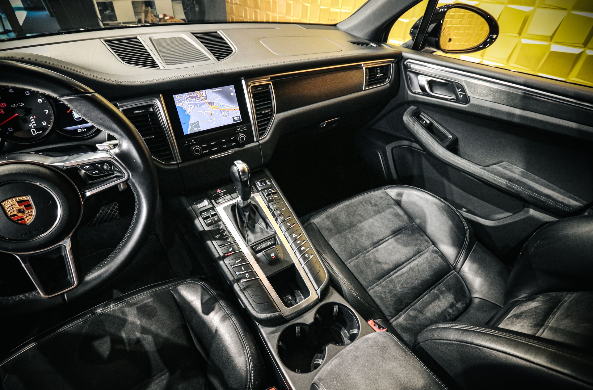 PORSCHE Macan GTS PDK-image-13