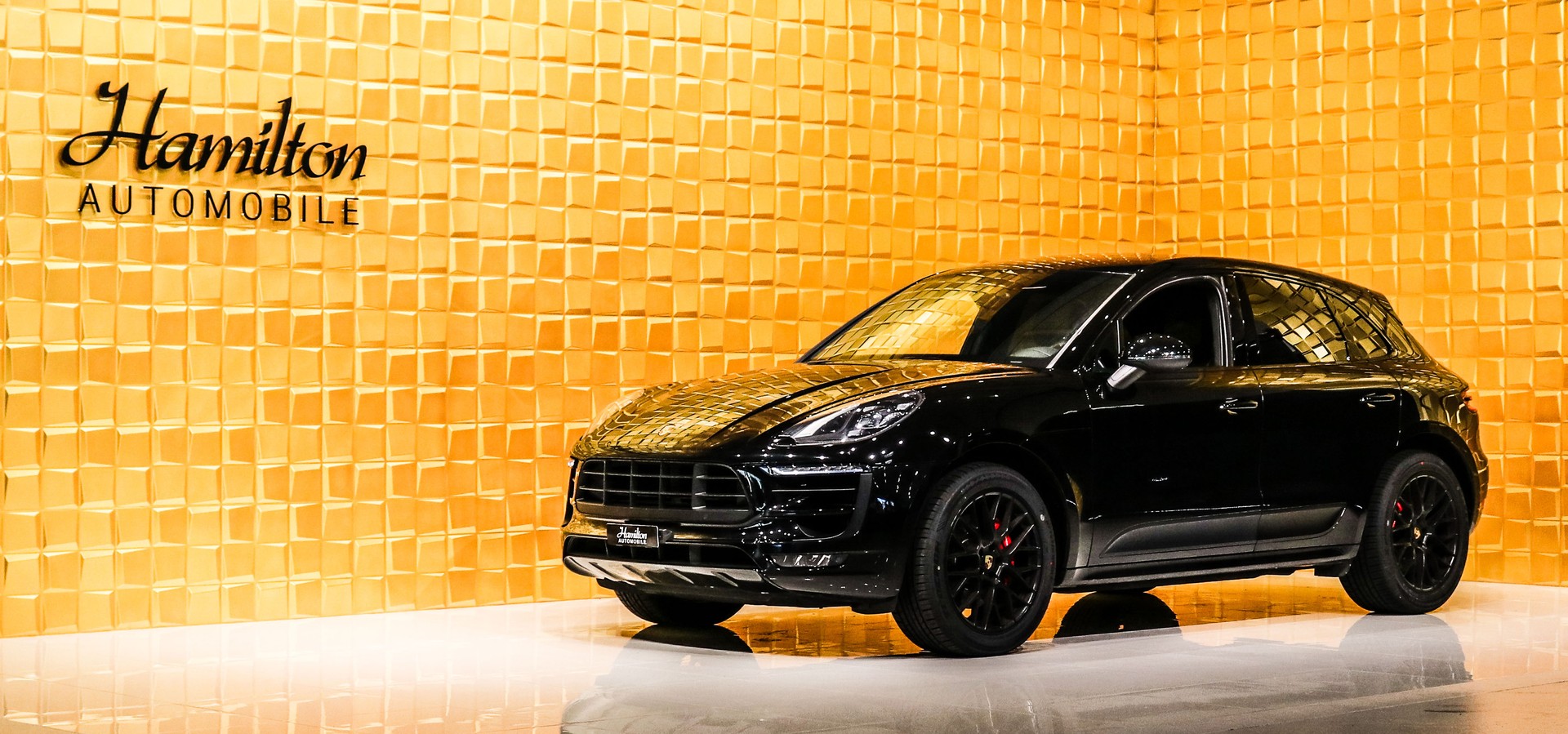 PORSCHE Macan GTS PDK-showroom-element-1