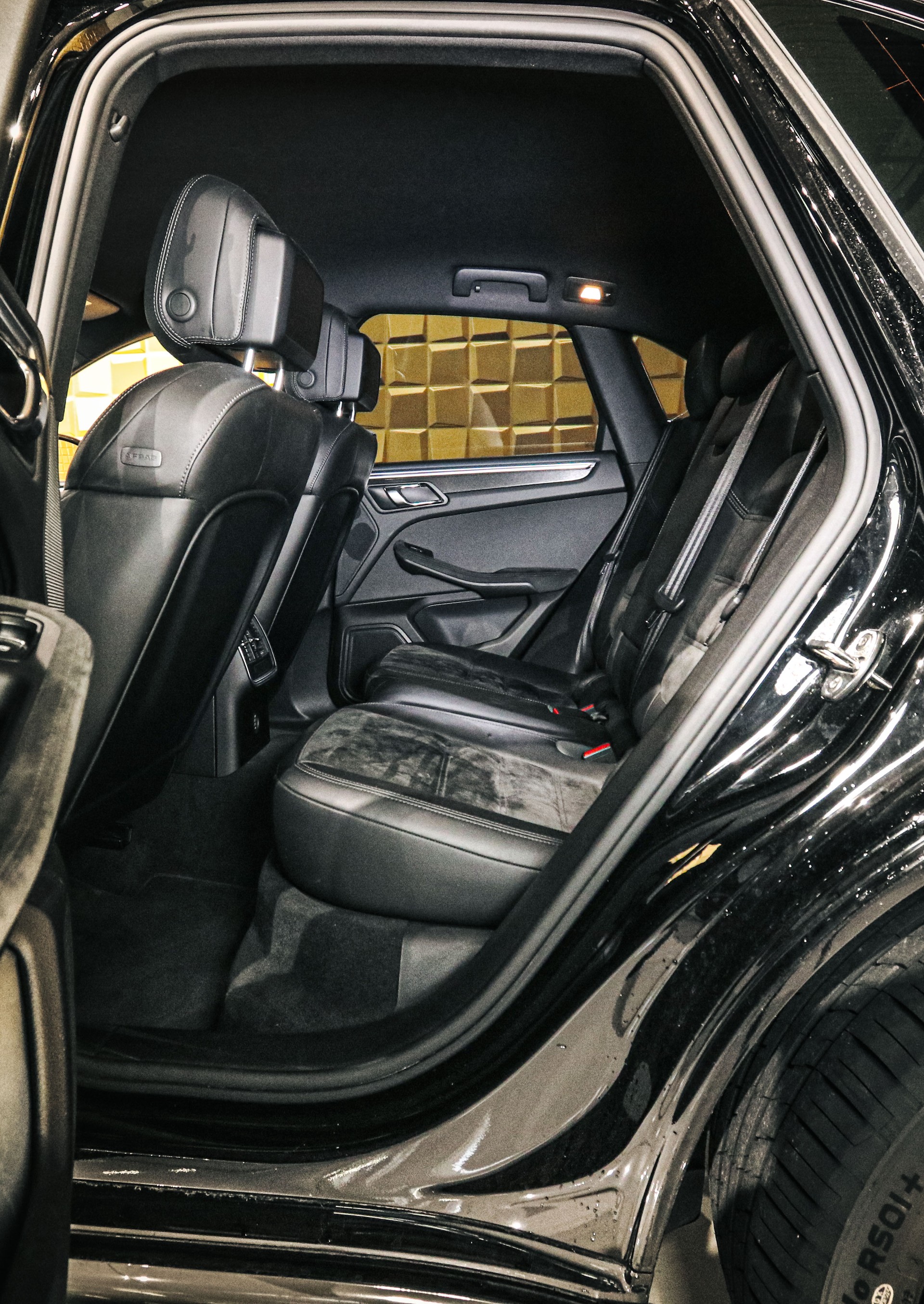 PORSCHE Macan GTS PDK-image-10