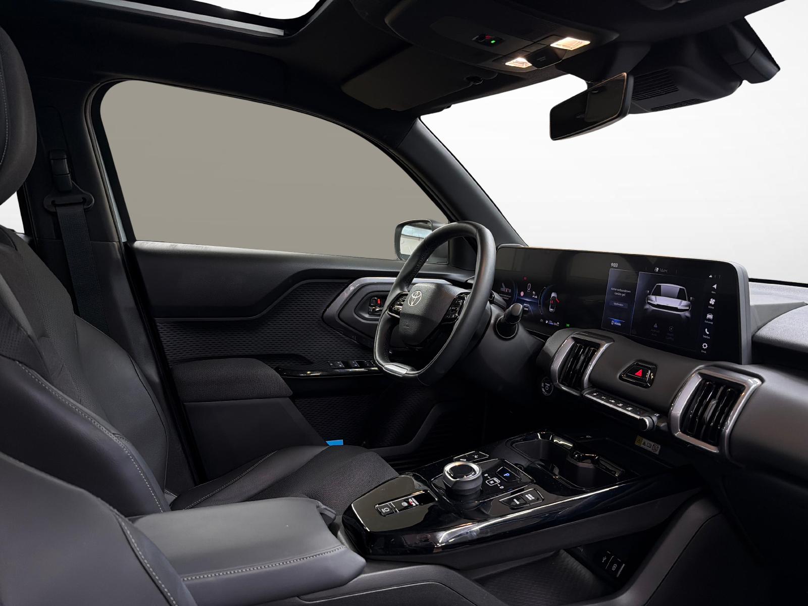 TOYOTA Urban Cruiser Premium AWD-image-9