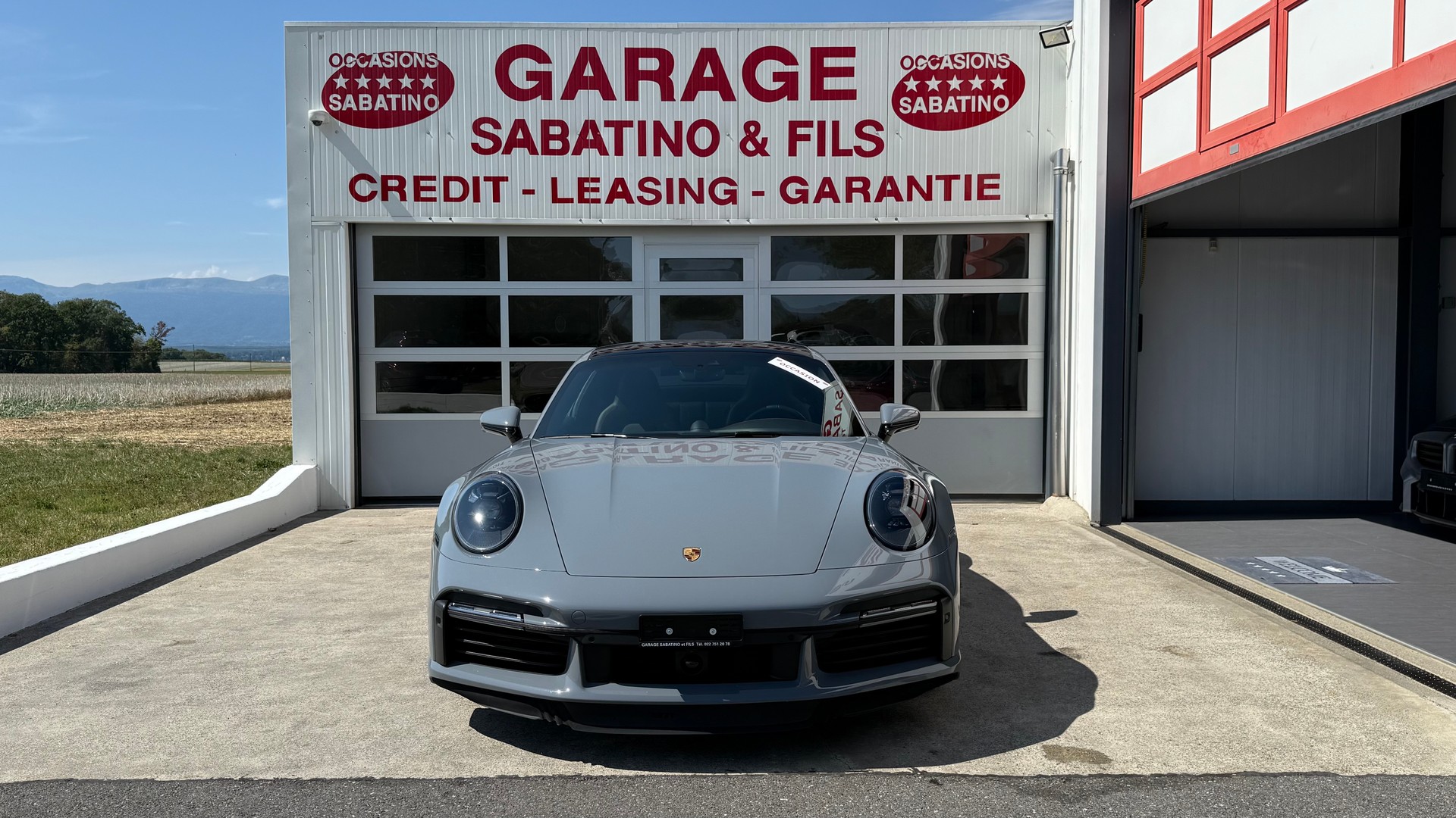 PORSCHE 911 Turbo S PDK-image-1