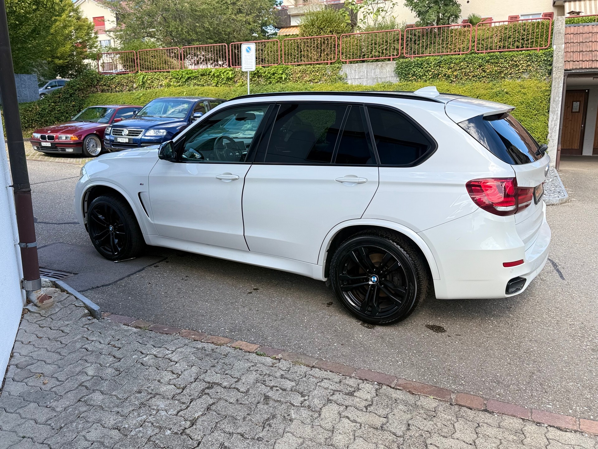 BMW X5 xDrive M50d Steptronic-image-2