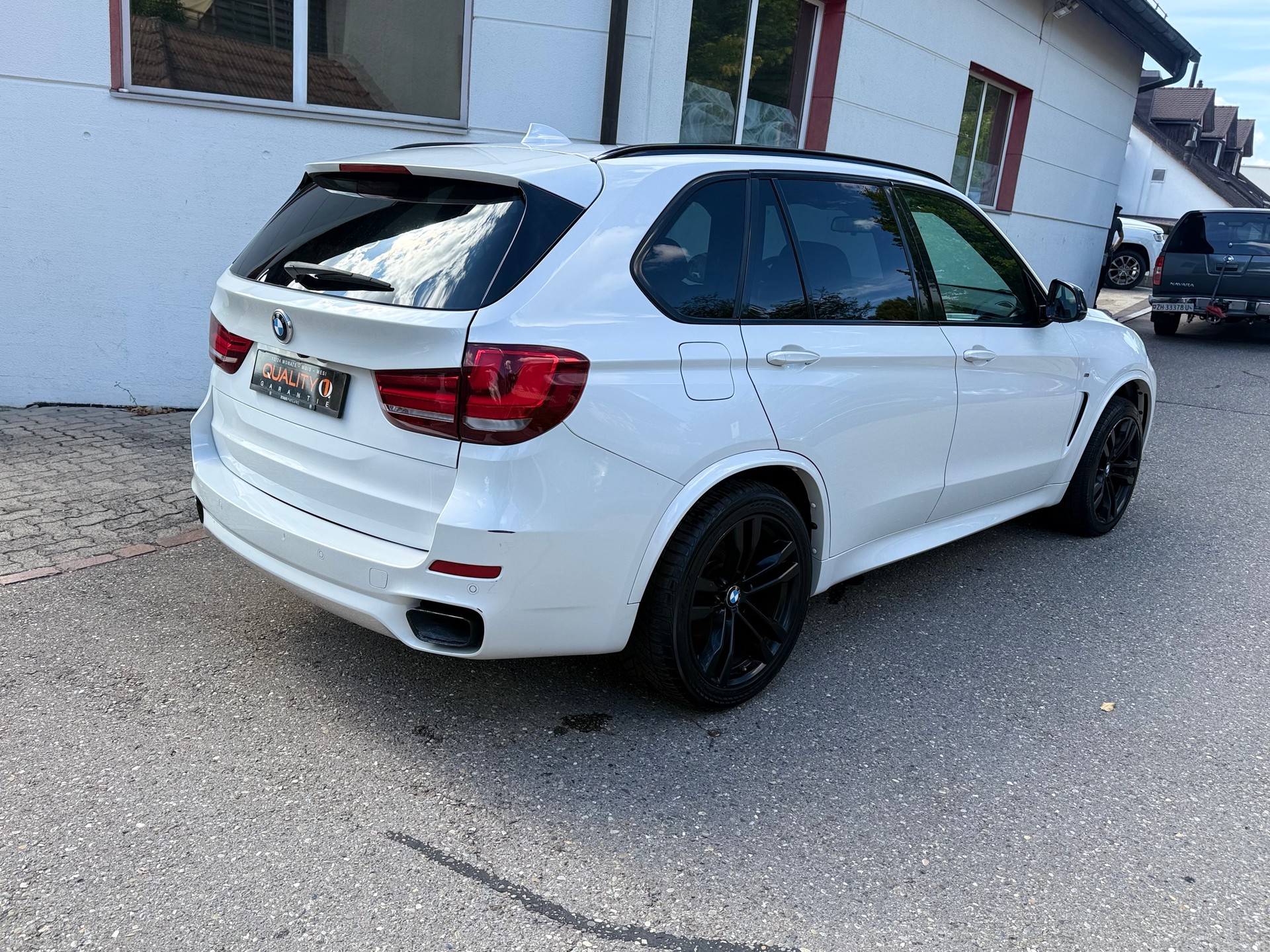 BMW X5 xDrive M50d Steptronic-image-4
