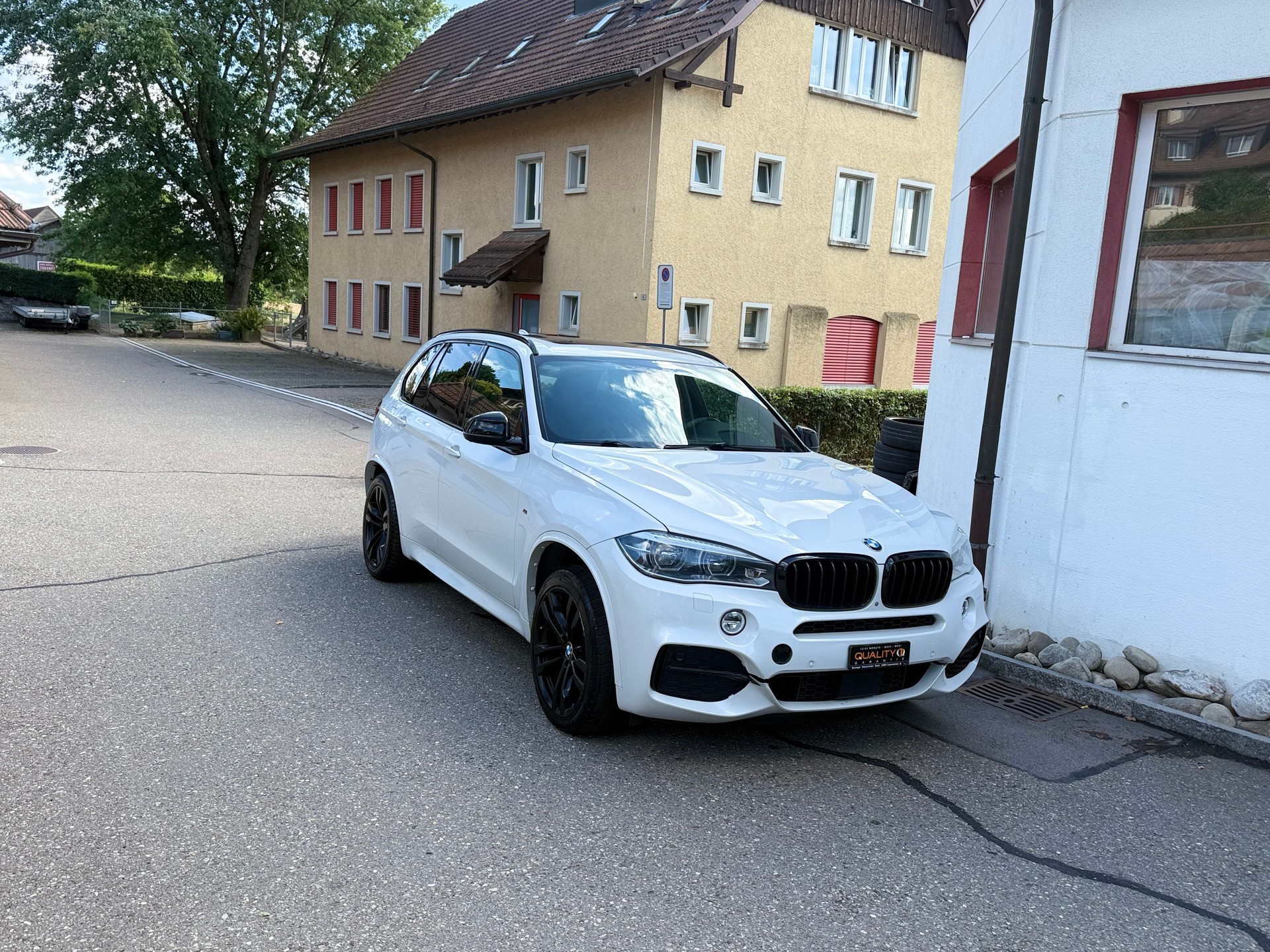BMW X5 xDrive M50d Steptronic-image-1