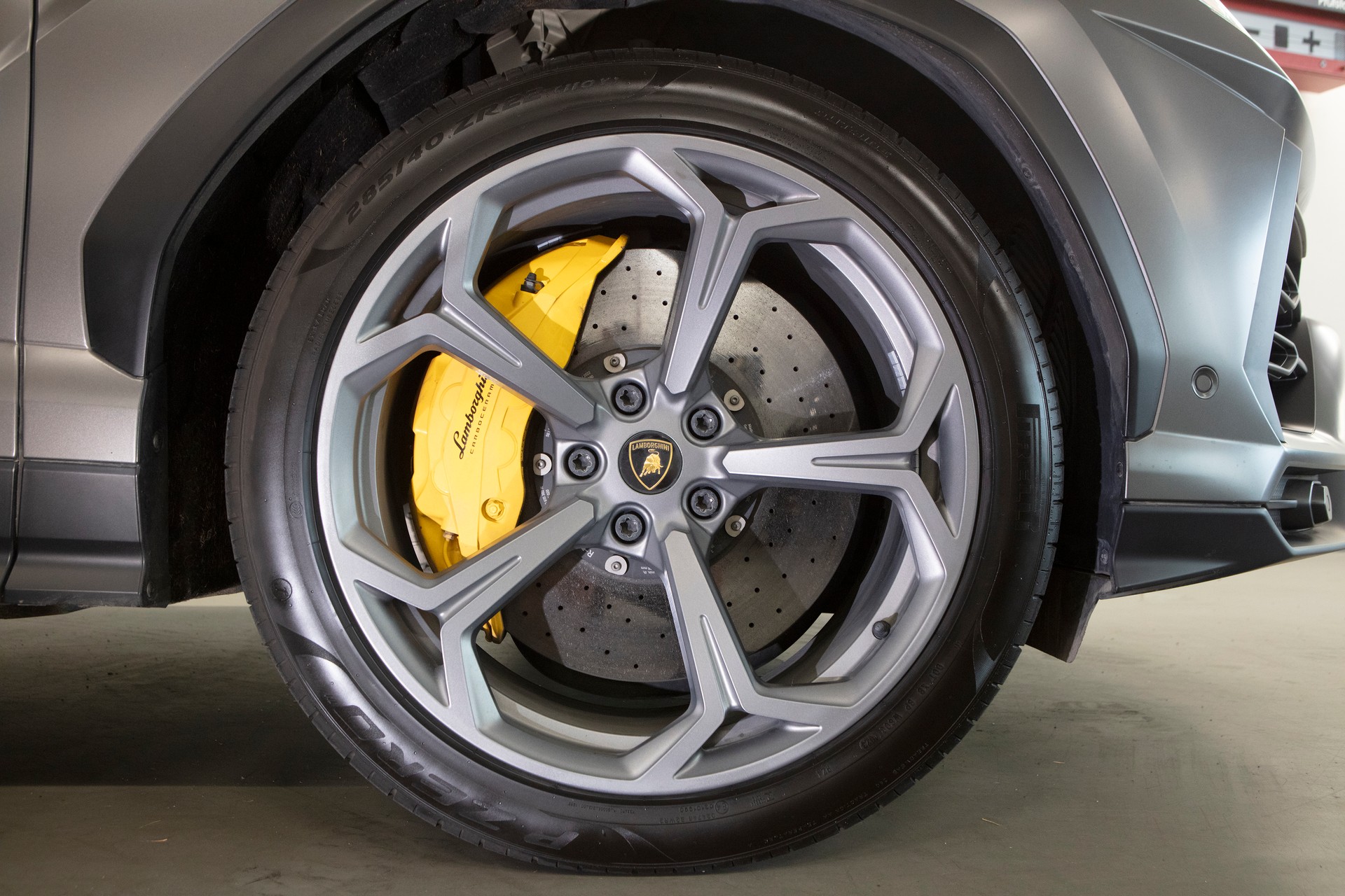 LAMBORGHINI Urus E-Gear-image-8