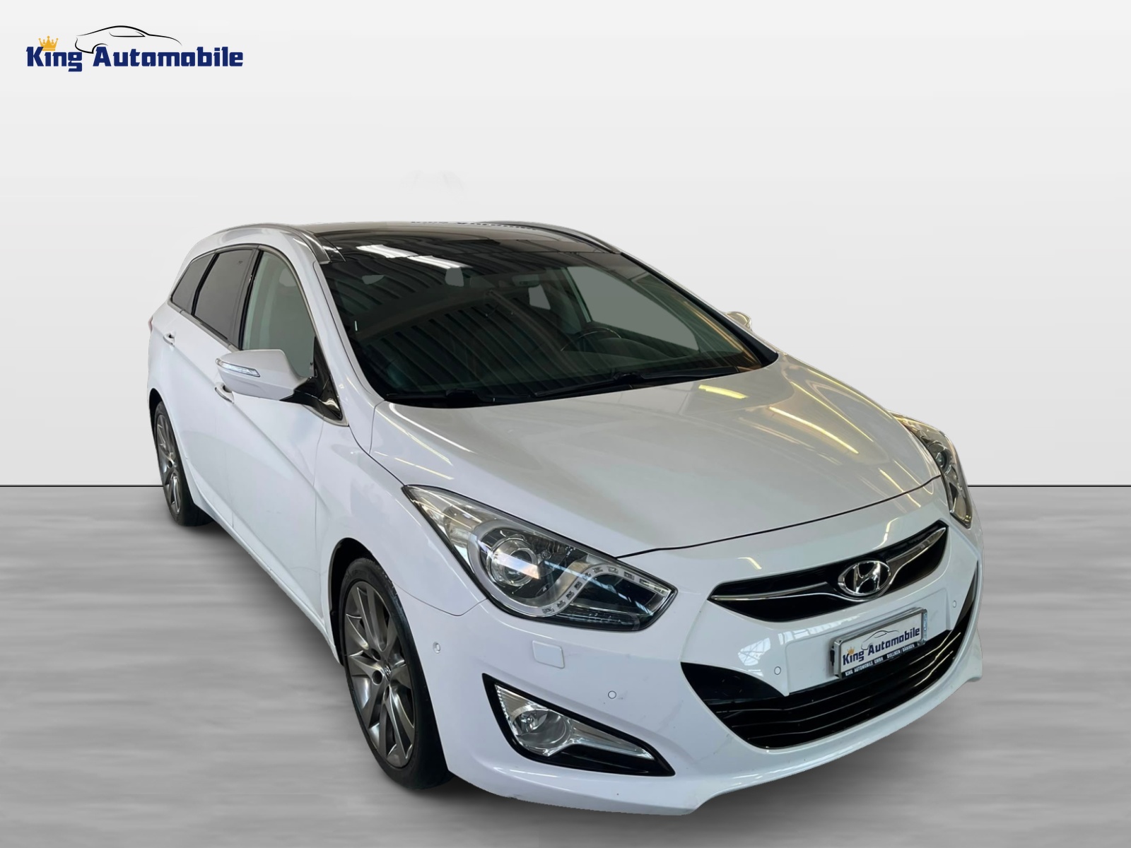 HYUNDAI i40 Wagon 1.7 CRDI Premium Automatic | Frisch MFK | CH-Auto | Ab Service | Pano Dach | Leder-image-3