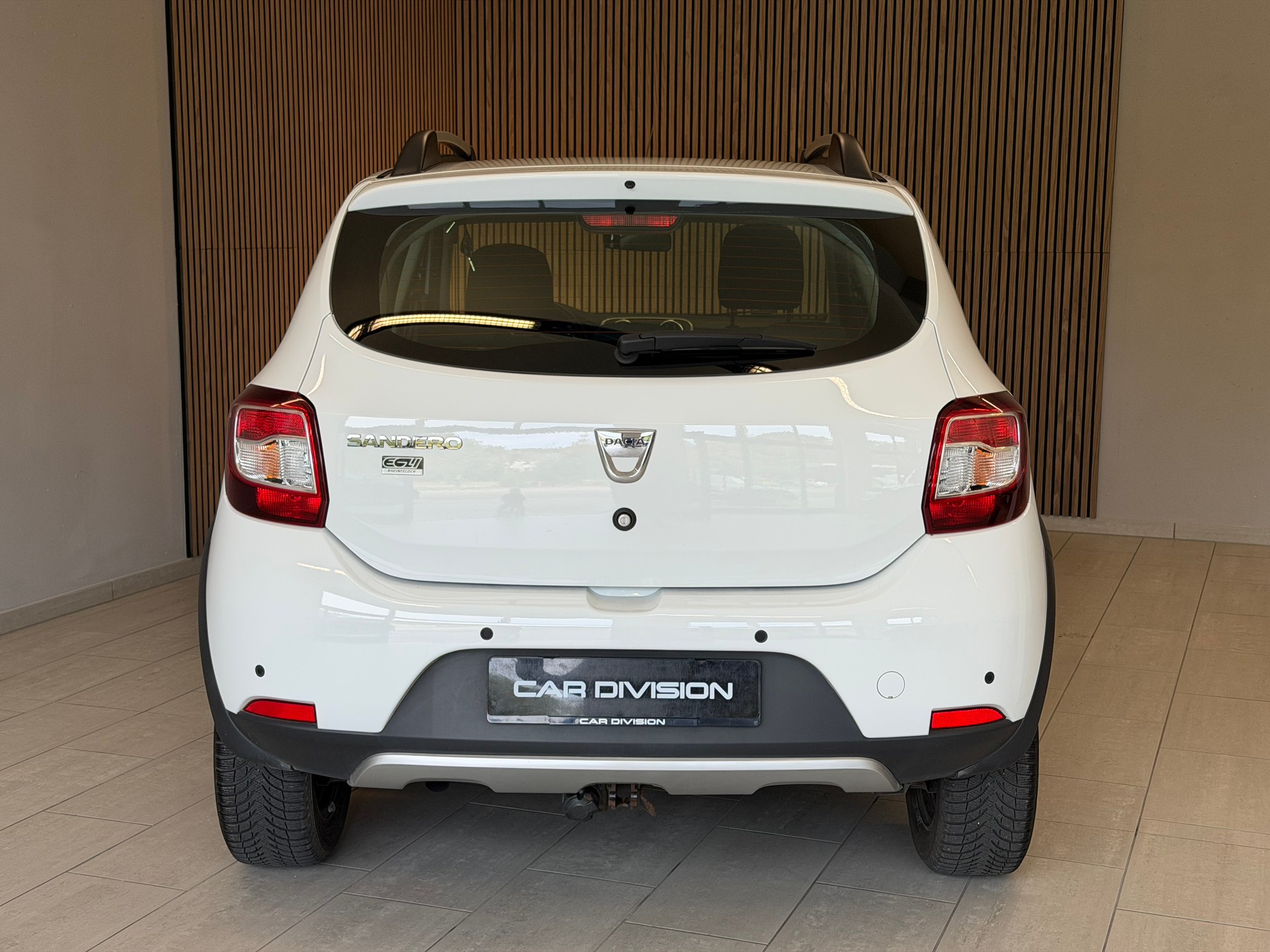 DACIA Sandero Tce 90 Stepway Lauréate Automatic-image-6