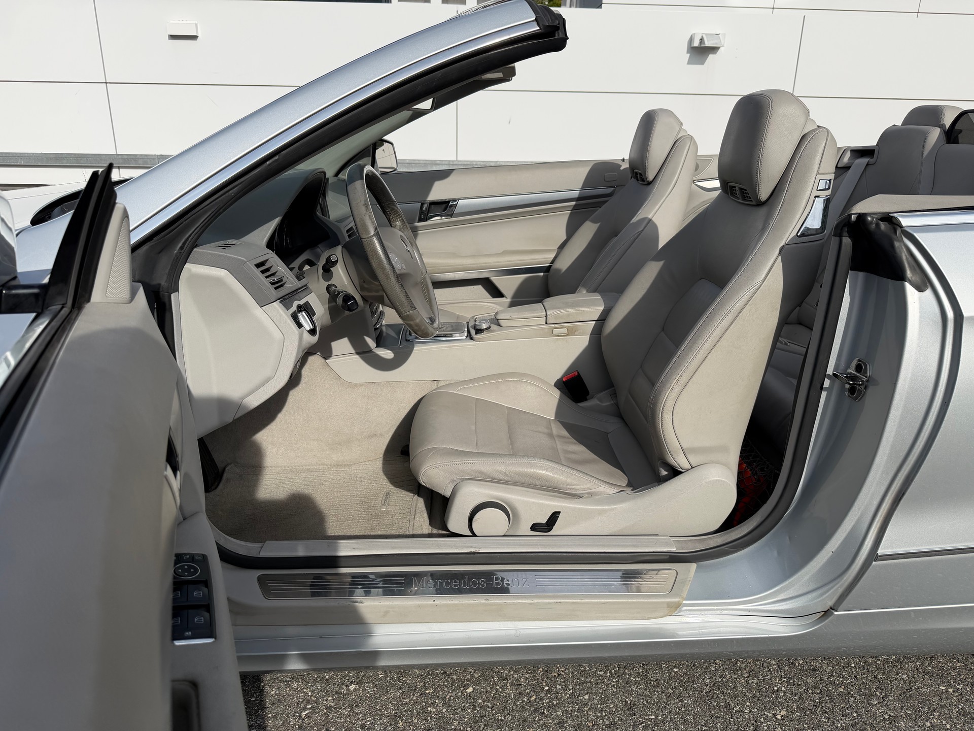 MERCEDES-BENZ E 350 CDI BlueEfficiency 7G-Tronic-image-15