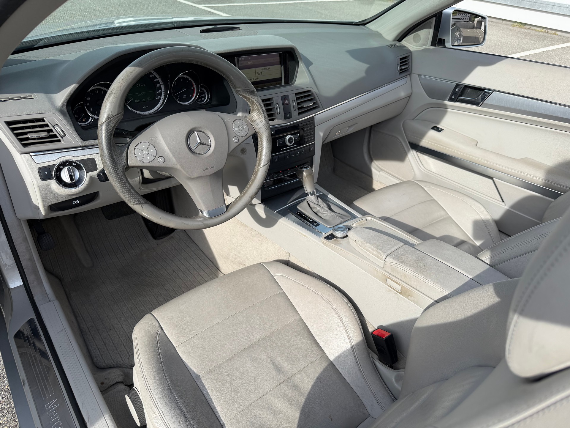 MERCEDES-BENZ E 350 CDI BlueEfficiency 7G-Tronic-image-14