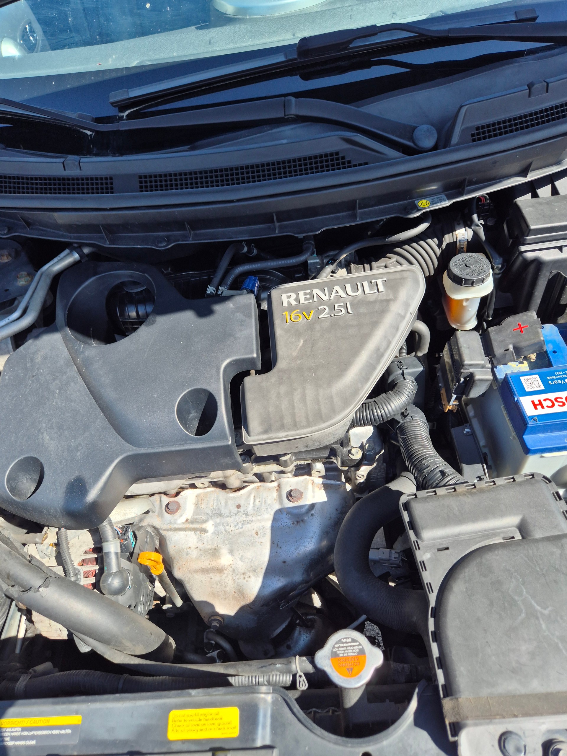 RENAULT Koleos 2.5 Dynamique Luxe 4x4-image-12
