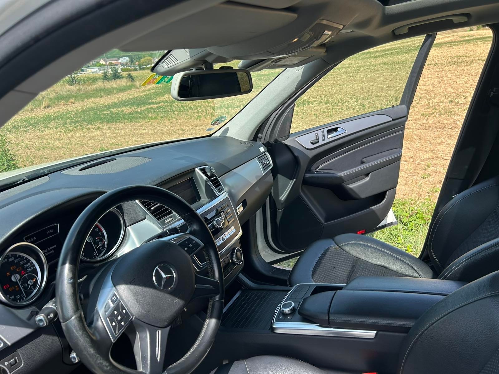 MERCEDES-BENZ ML 250 CDI BlueTec 4 Matic-image-4
