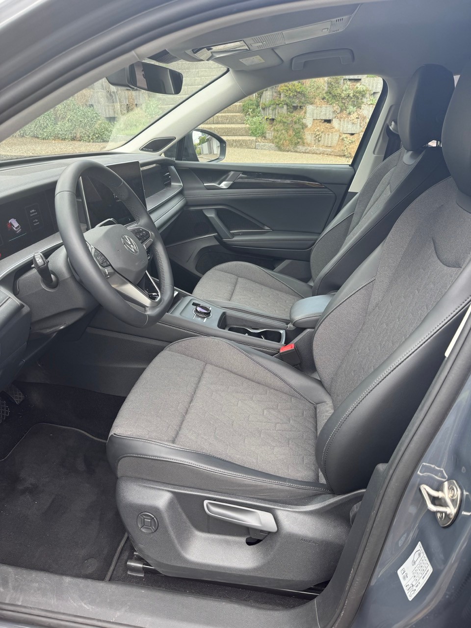 VW Tayron 2.0 TDI 4Motion DSG, 5 Jahre Werksgarantie, 7 Sitzer, AHK, 4x4, garagengepflegt-image-3
