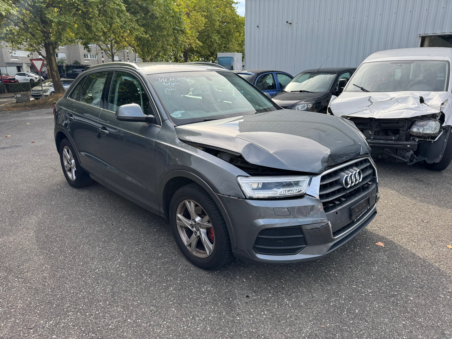 AUDI Q3 1.4 TFSI design S-tronic-image-4