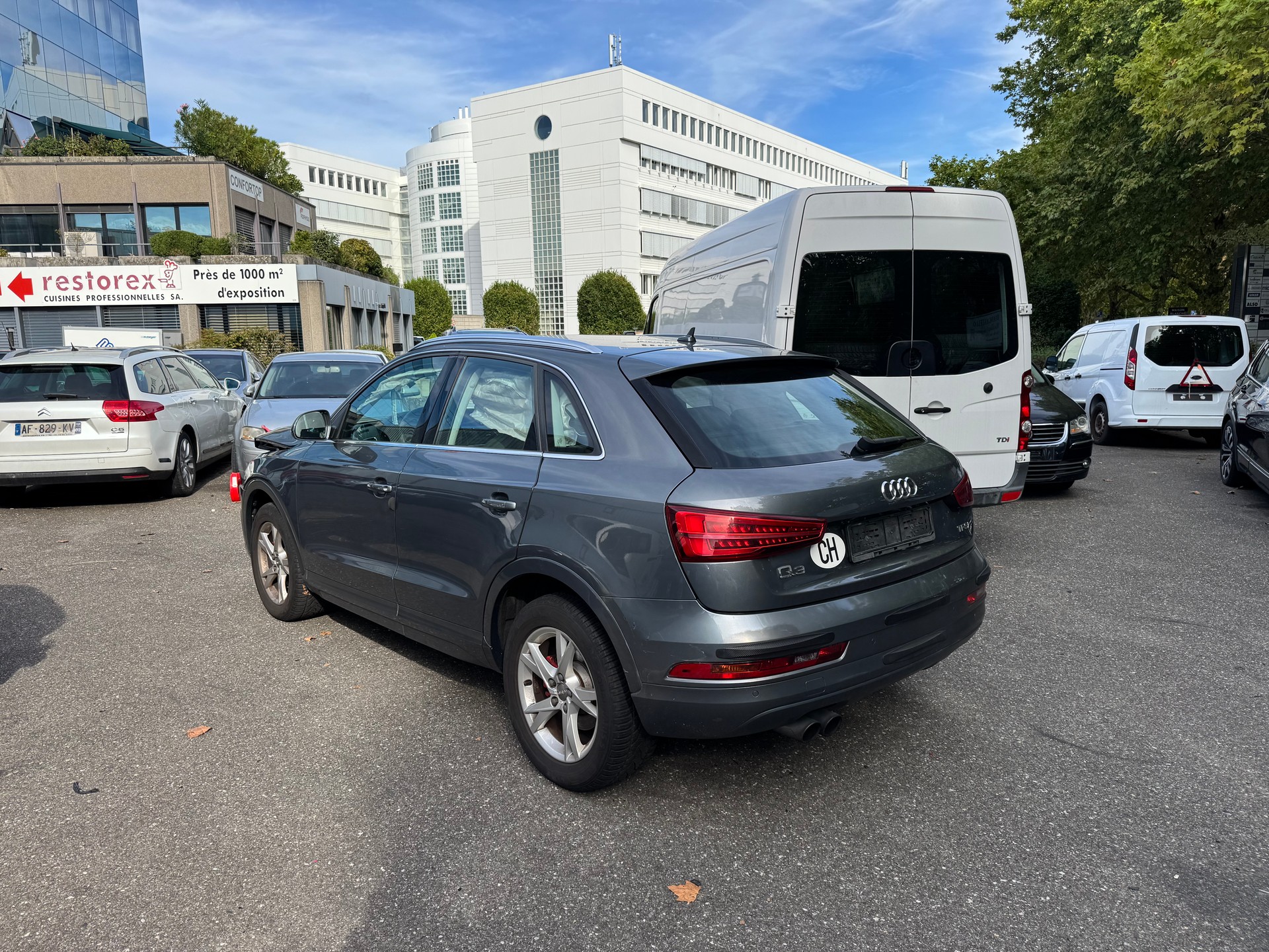 AUDI Q3 1.4 TFSI design S-tronic-image-10