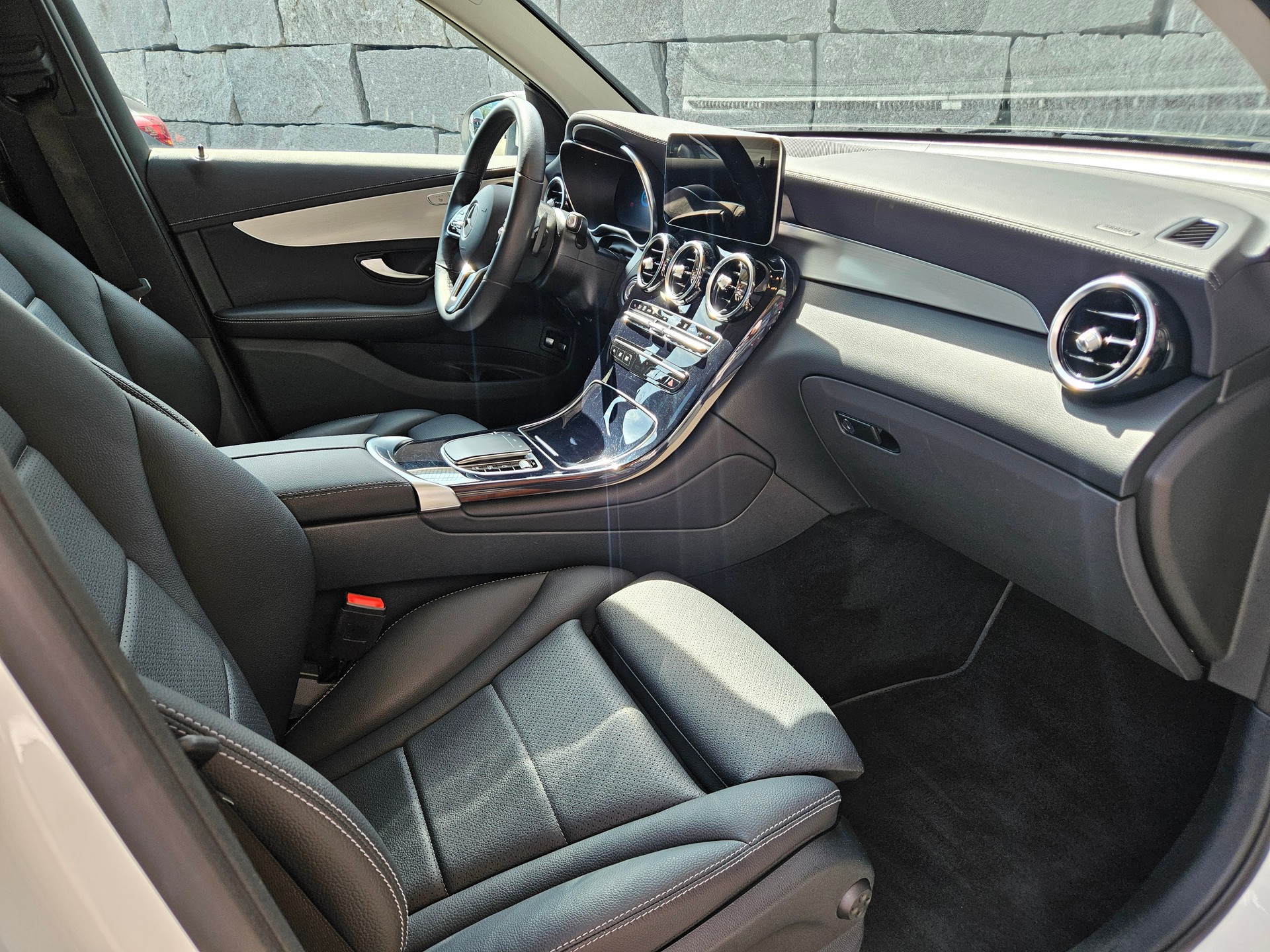 MERCEDES-BENZ GLC 300 e 4Matic 9G-Tronic-image-9
