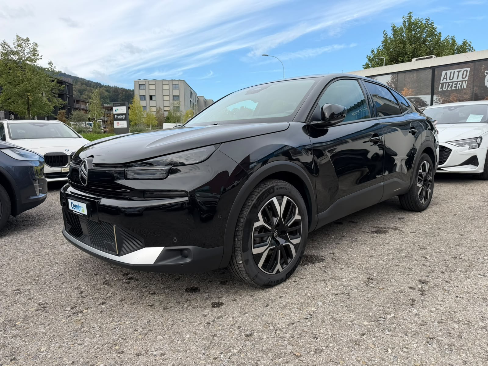 CITROEN C4 X HEV Max-image-0