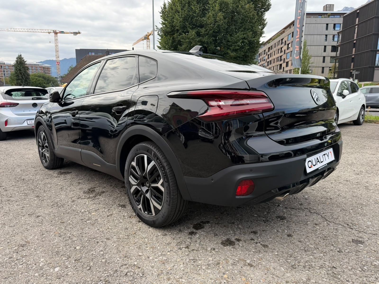 CITROEN C4 X HEV Max-image-2
