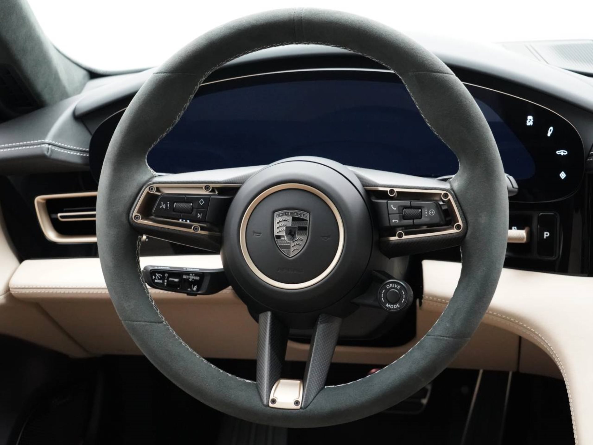 PORSCHE Taycan Turbo Cross Turismo-image-15