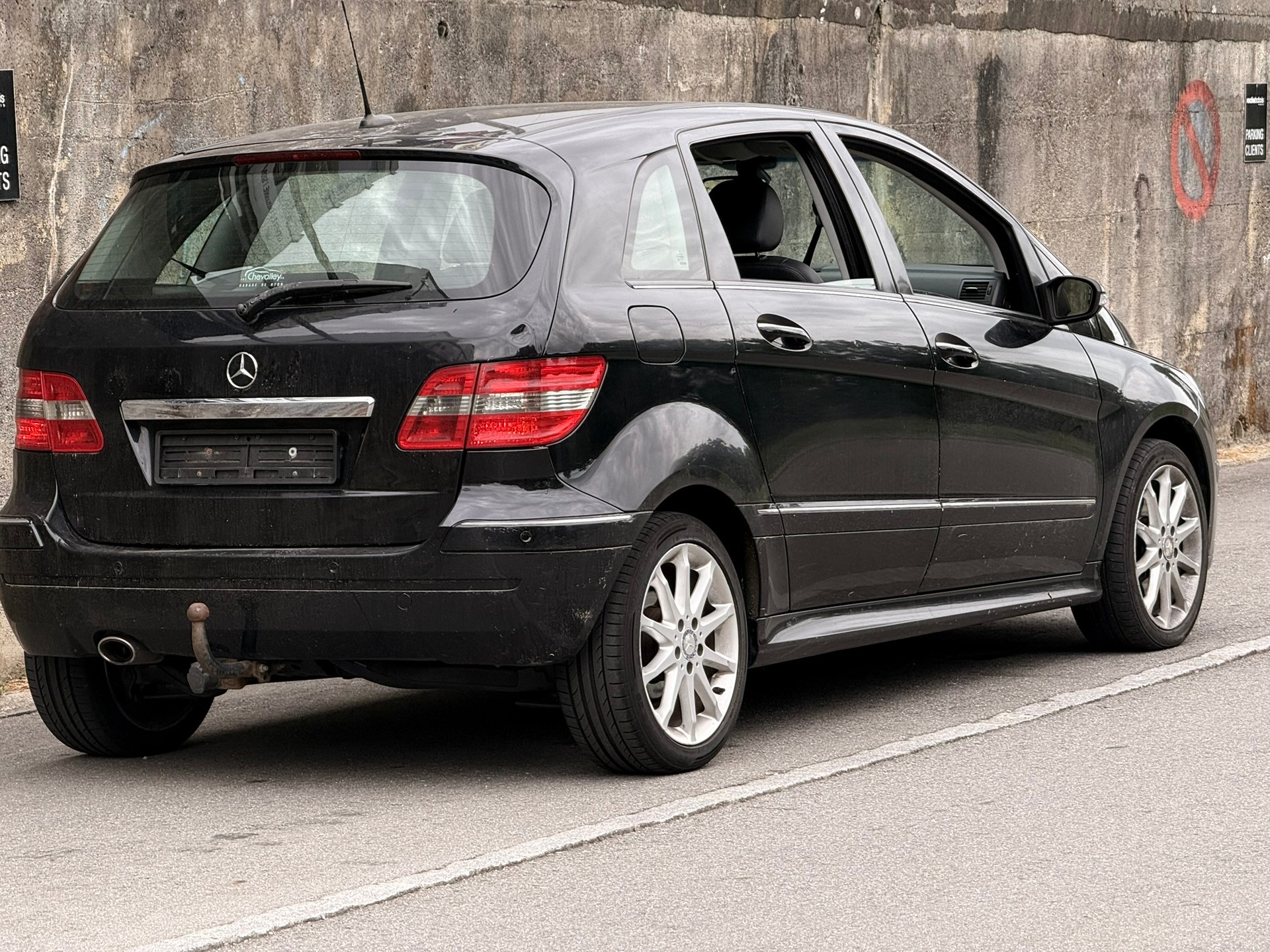 MERCEDES-BENZ B 200 CDI-image-8
