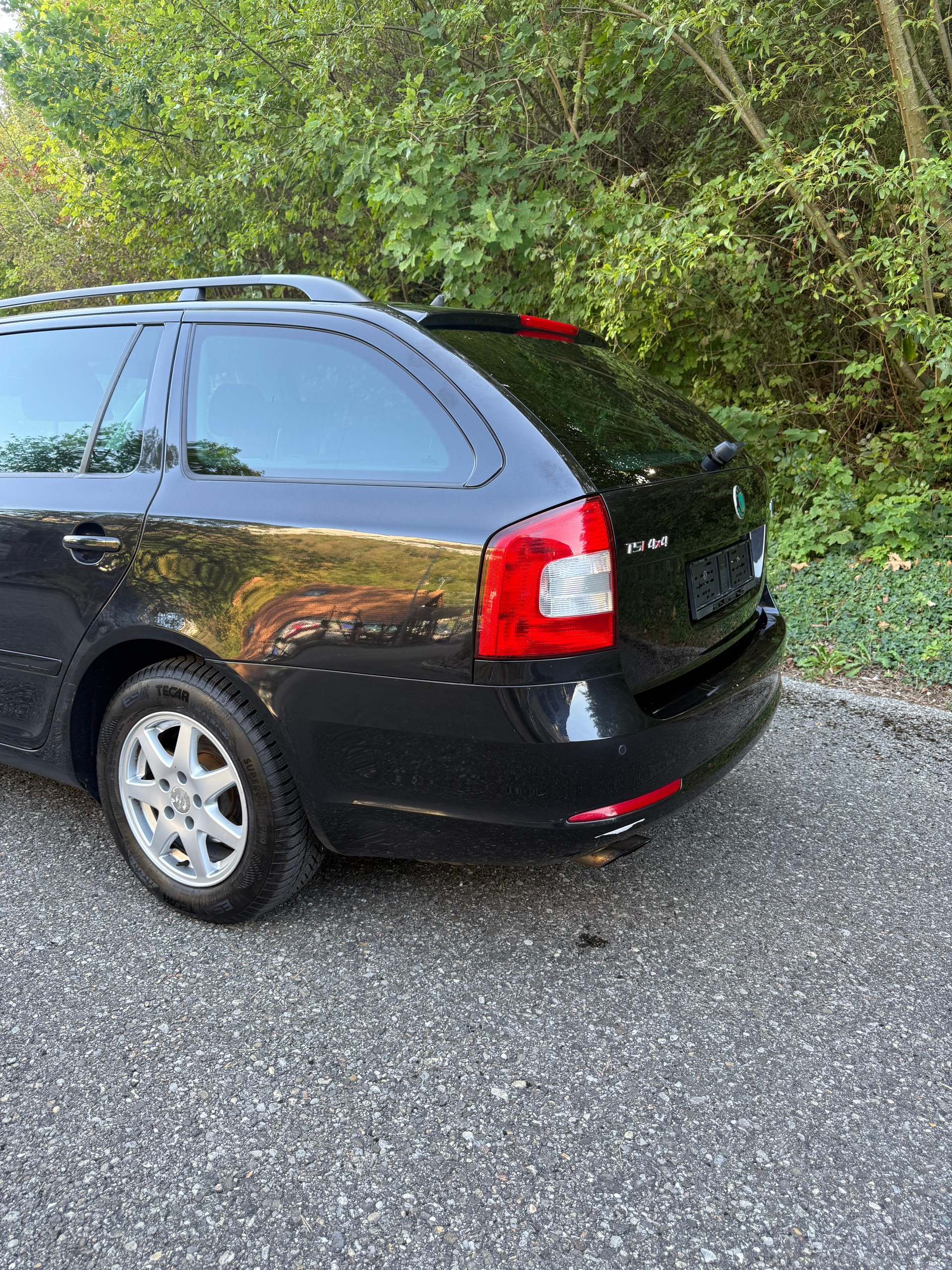 SKODA Octavia Combi 1.8 TSI Arosa 4x4-image-4