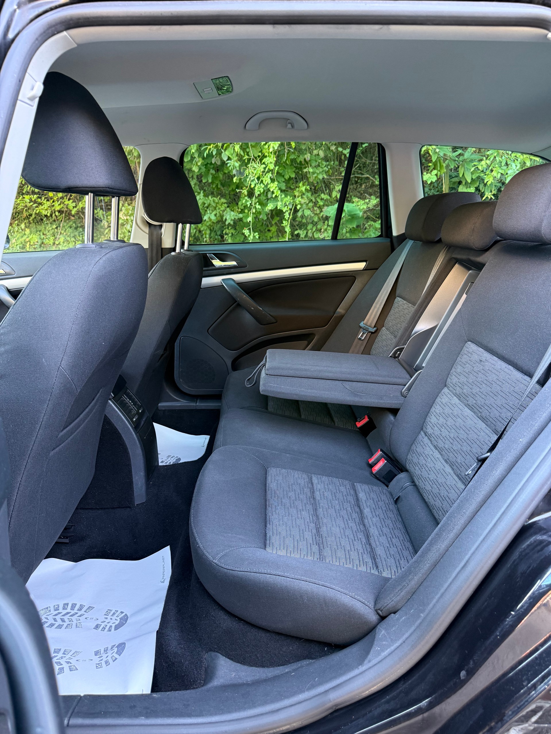 SKODA Octavia Combi 1.8 TSI Arosa 4x4-image-9