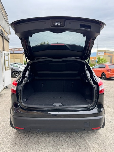 NISSAN Qashqai 1.6 dCi tekna Xtronic CVT-image-24