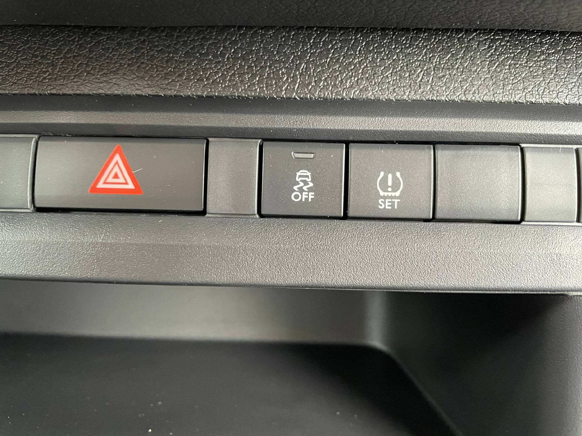 PEUGEOT e-Expert Kaw. Standard 50 kWh-image-13