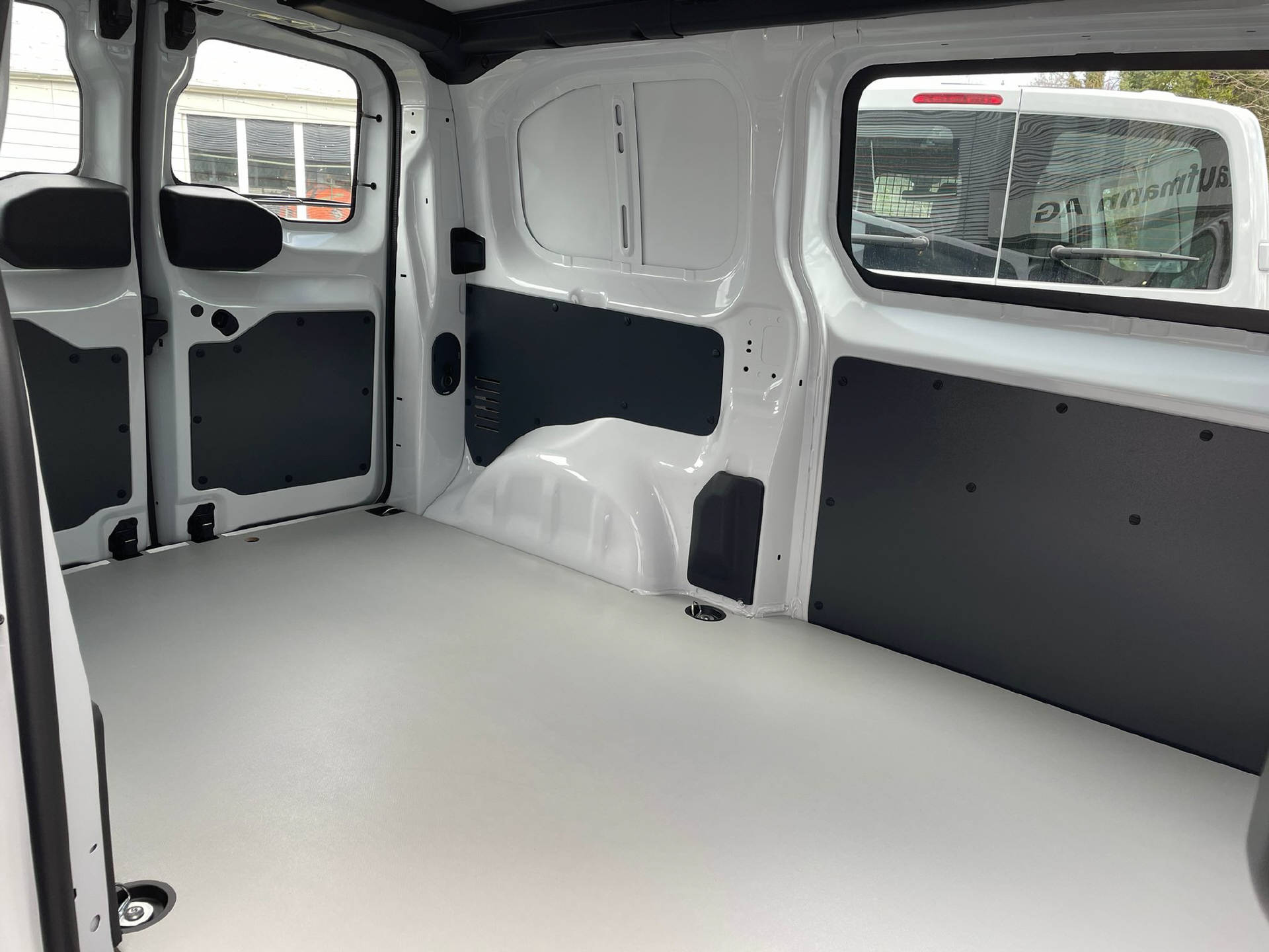 PEUGEOT e-Expert Kaw. Standard 50 kWh-image-15