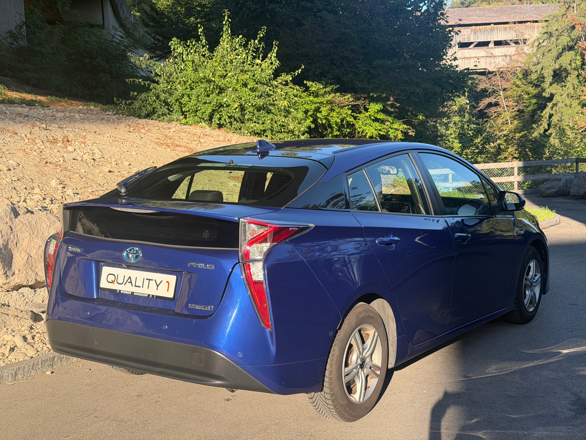 TOYOTA Prius 1.8 VVT-i HSD Sol Premium-image-3