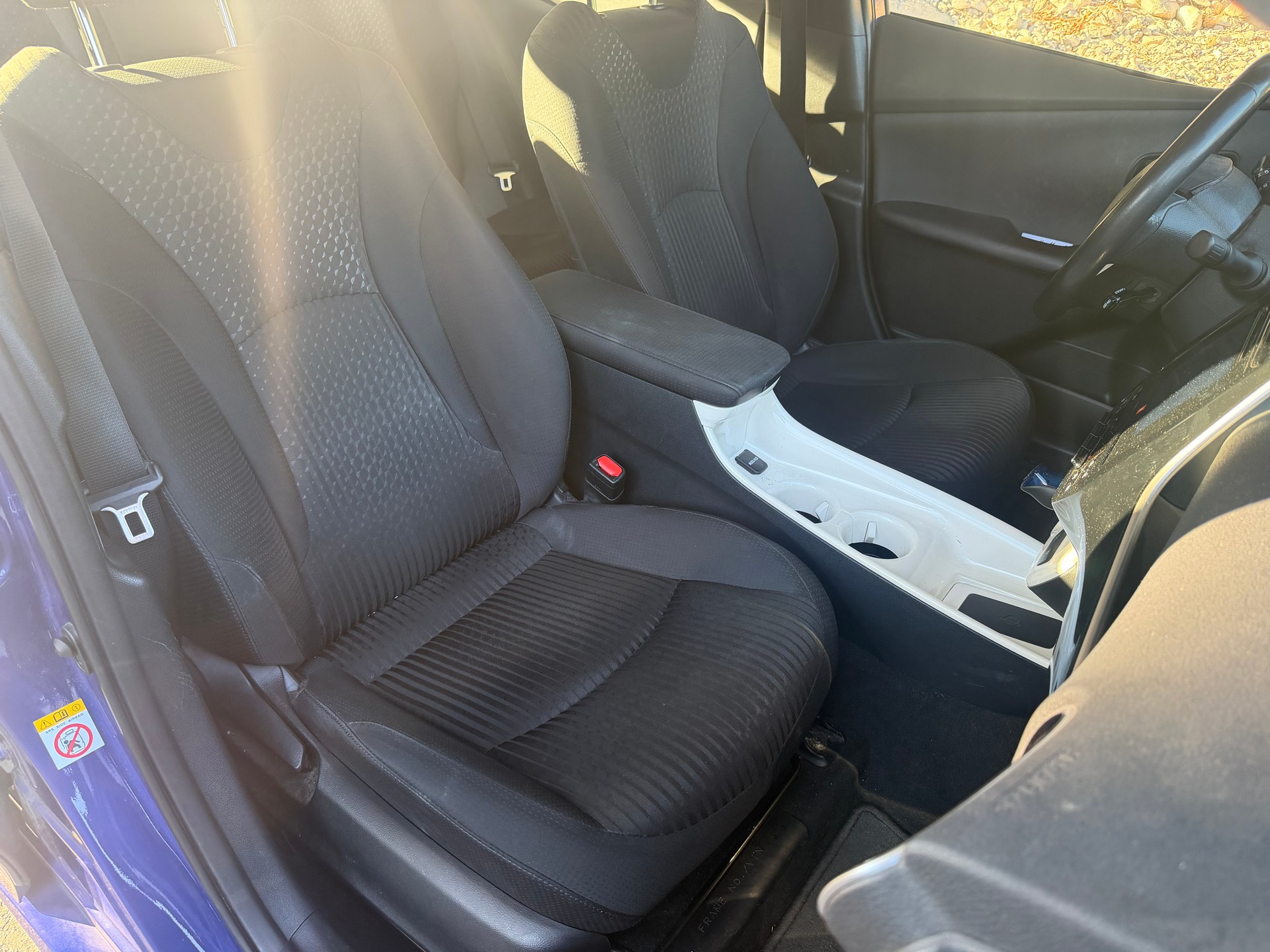 TOYOTA Prius 1.8 VVT-i HSD Sol Premium-image-9