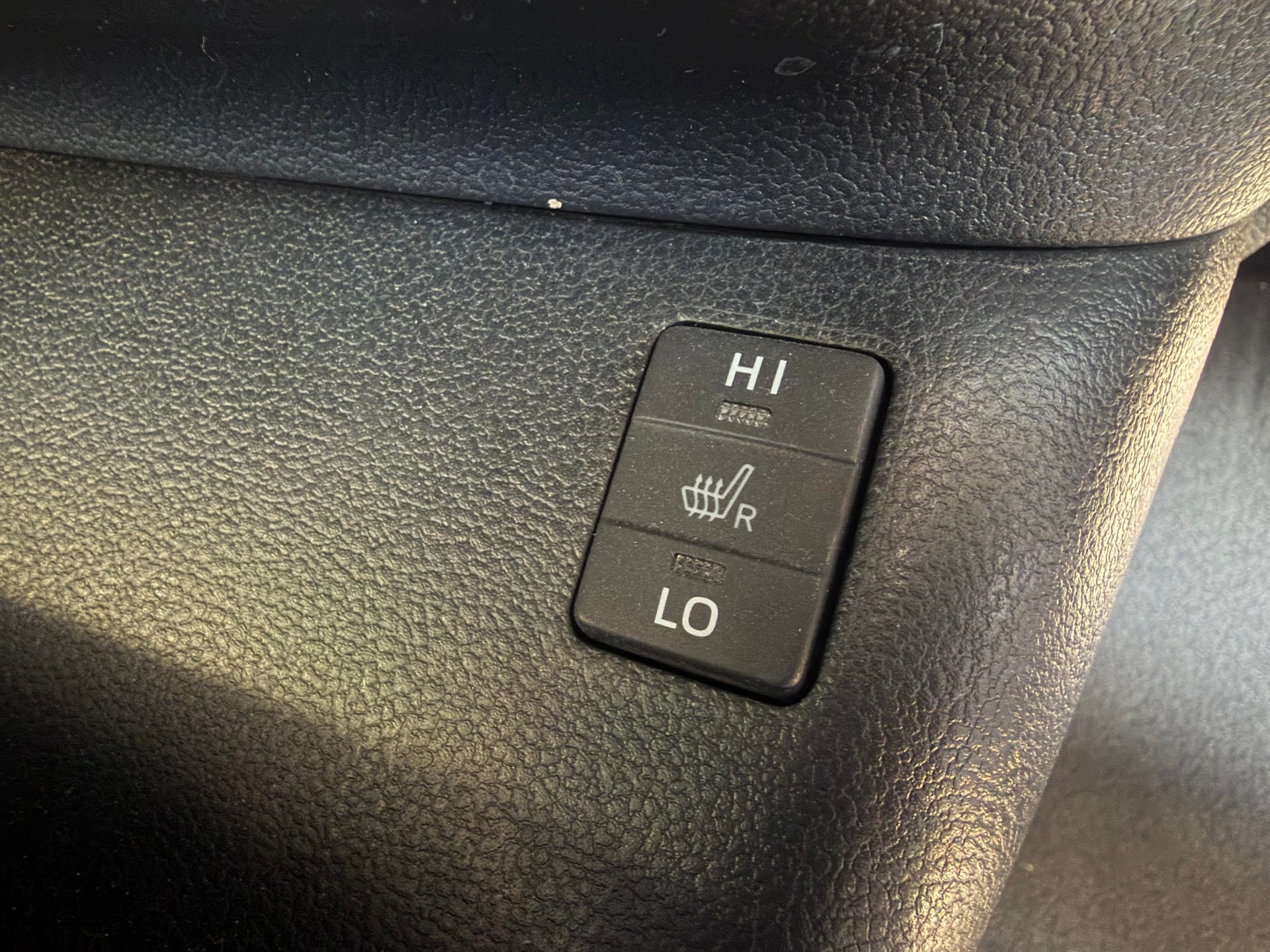 TOYOTA Prius 1.8 VVT-i HSD Sol Premium-image-10