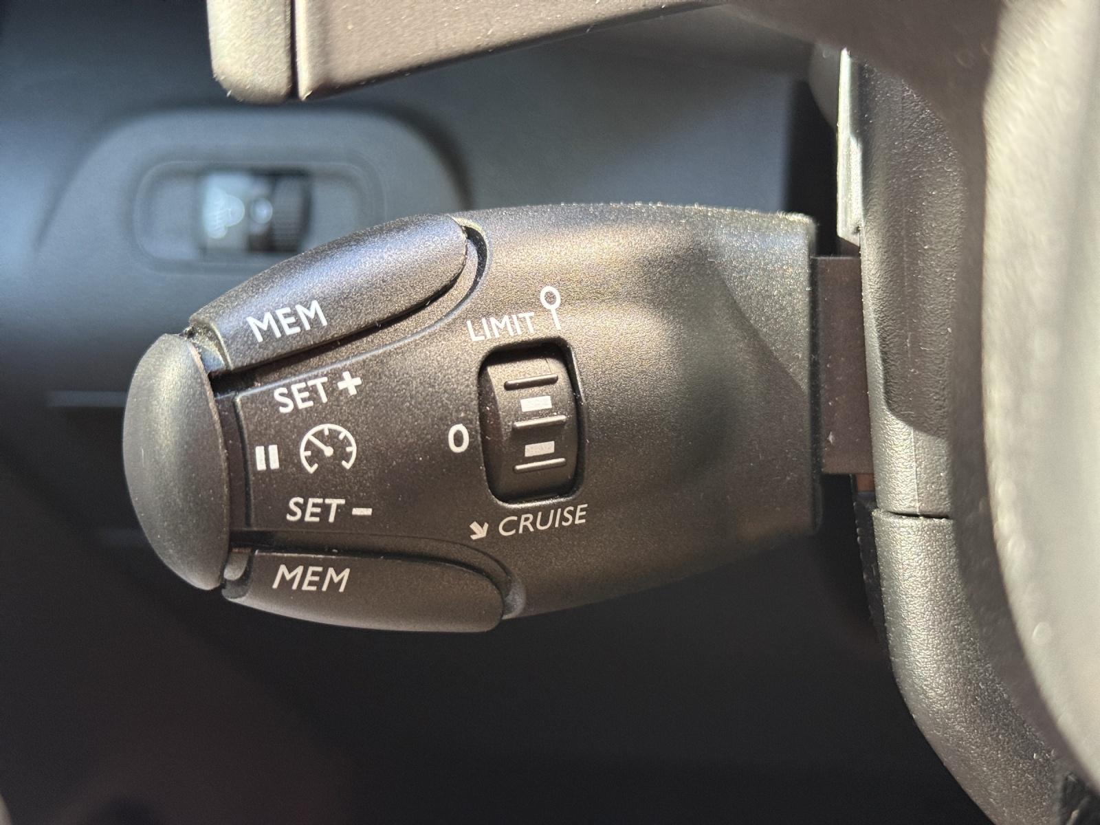 CITROEN Berlingo 1.5 BlueHDi 130 Shine-image-15
