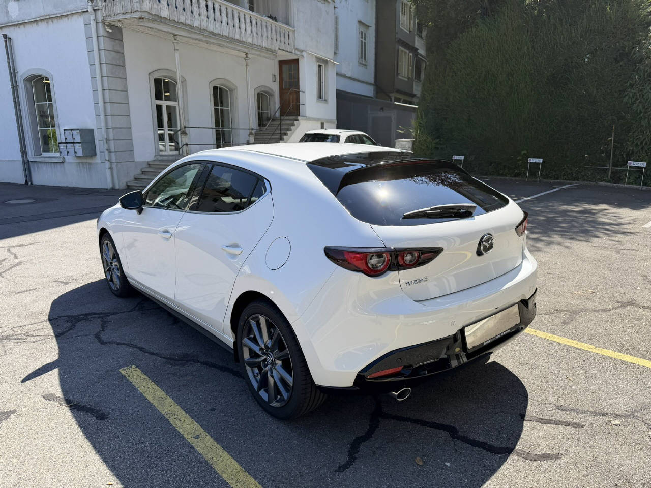 MAZDA 3 Hatchback 2.5 Exclusive-Line-image-4