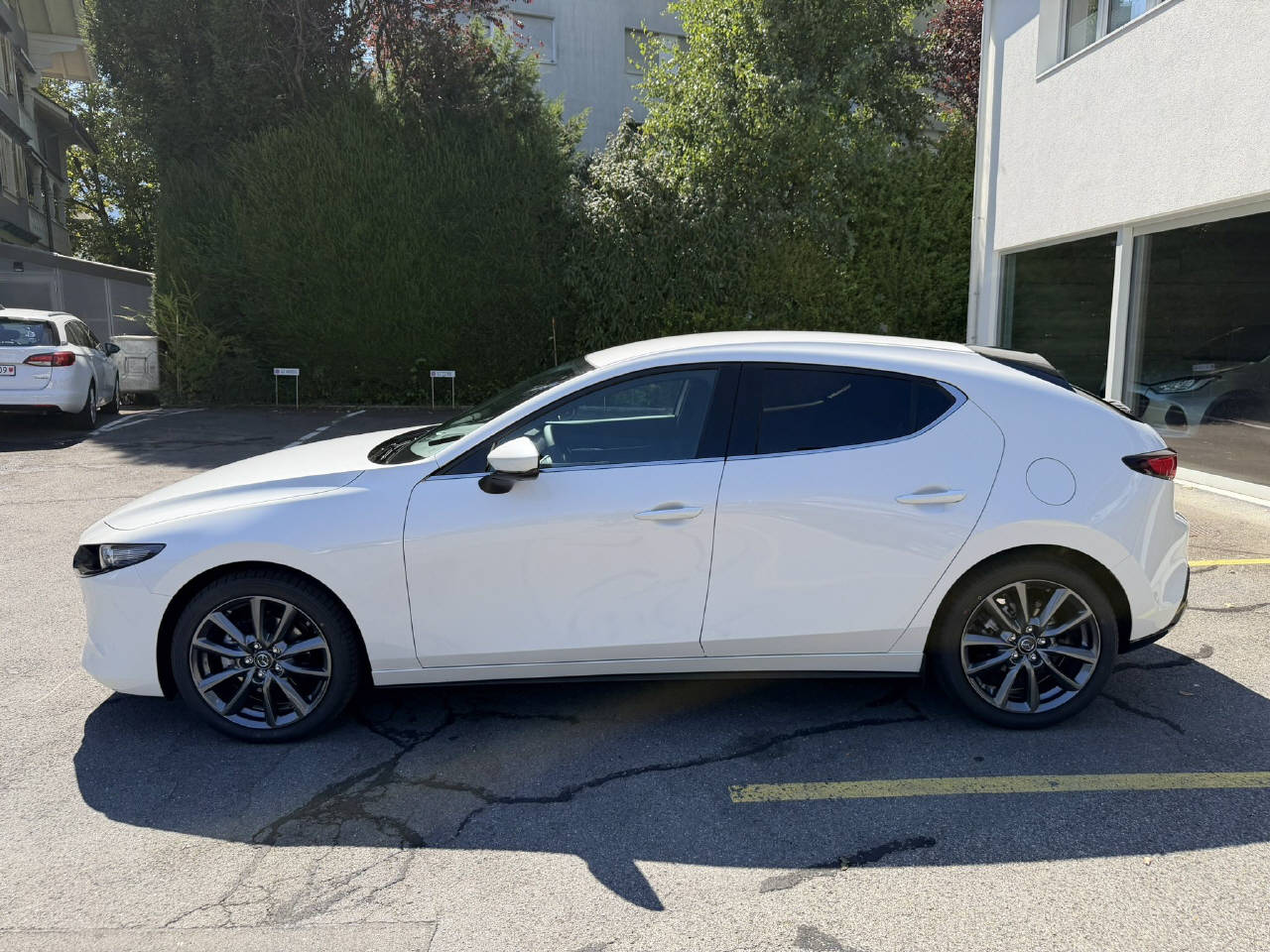 MAZDA 3 Hatchback 2.5 Exclusive-Line-image-3